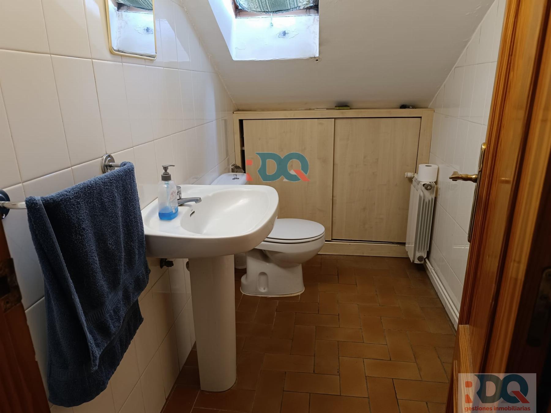 For sale of house in La Codosera