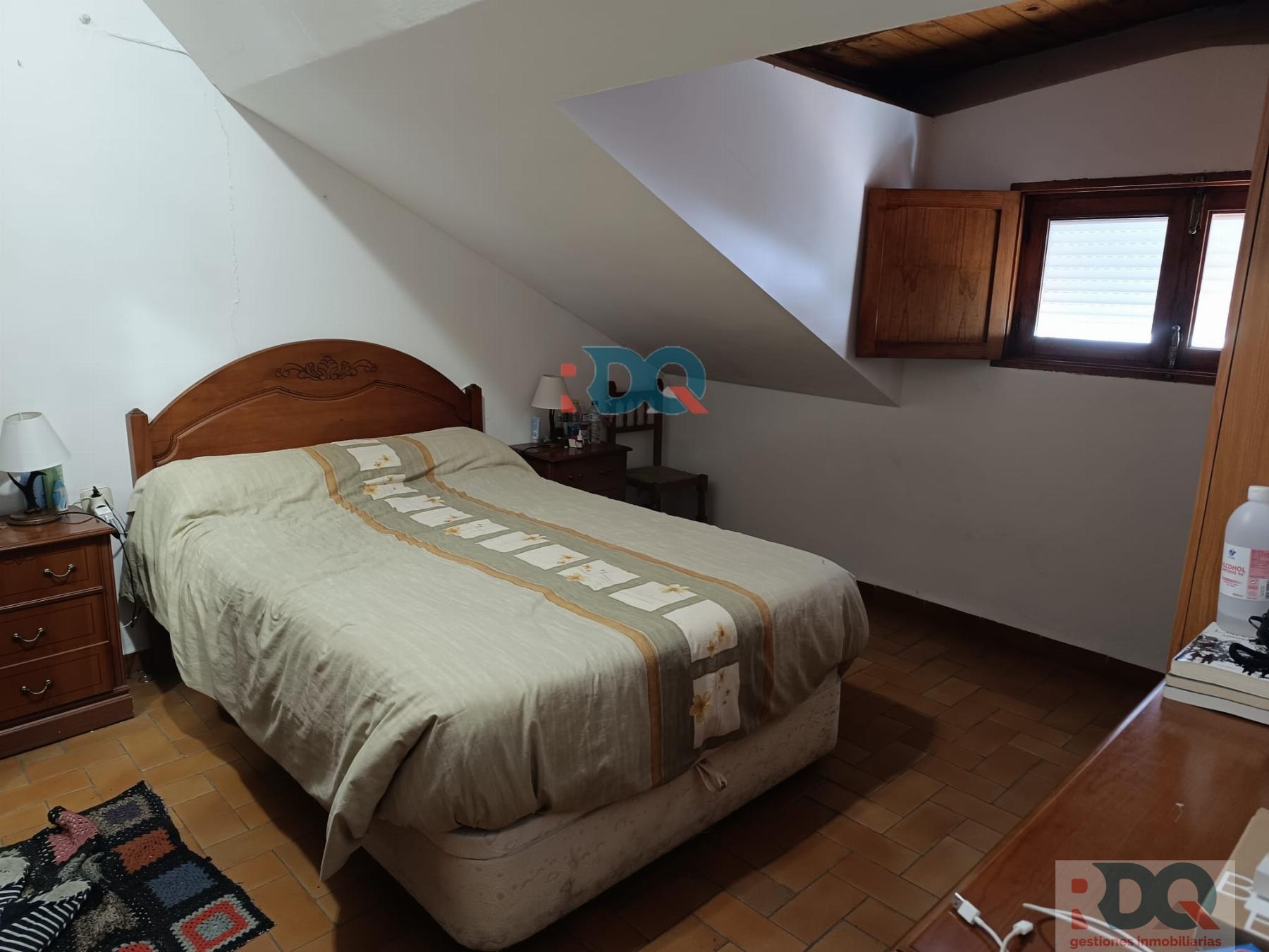 For sale of house in La Codosera