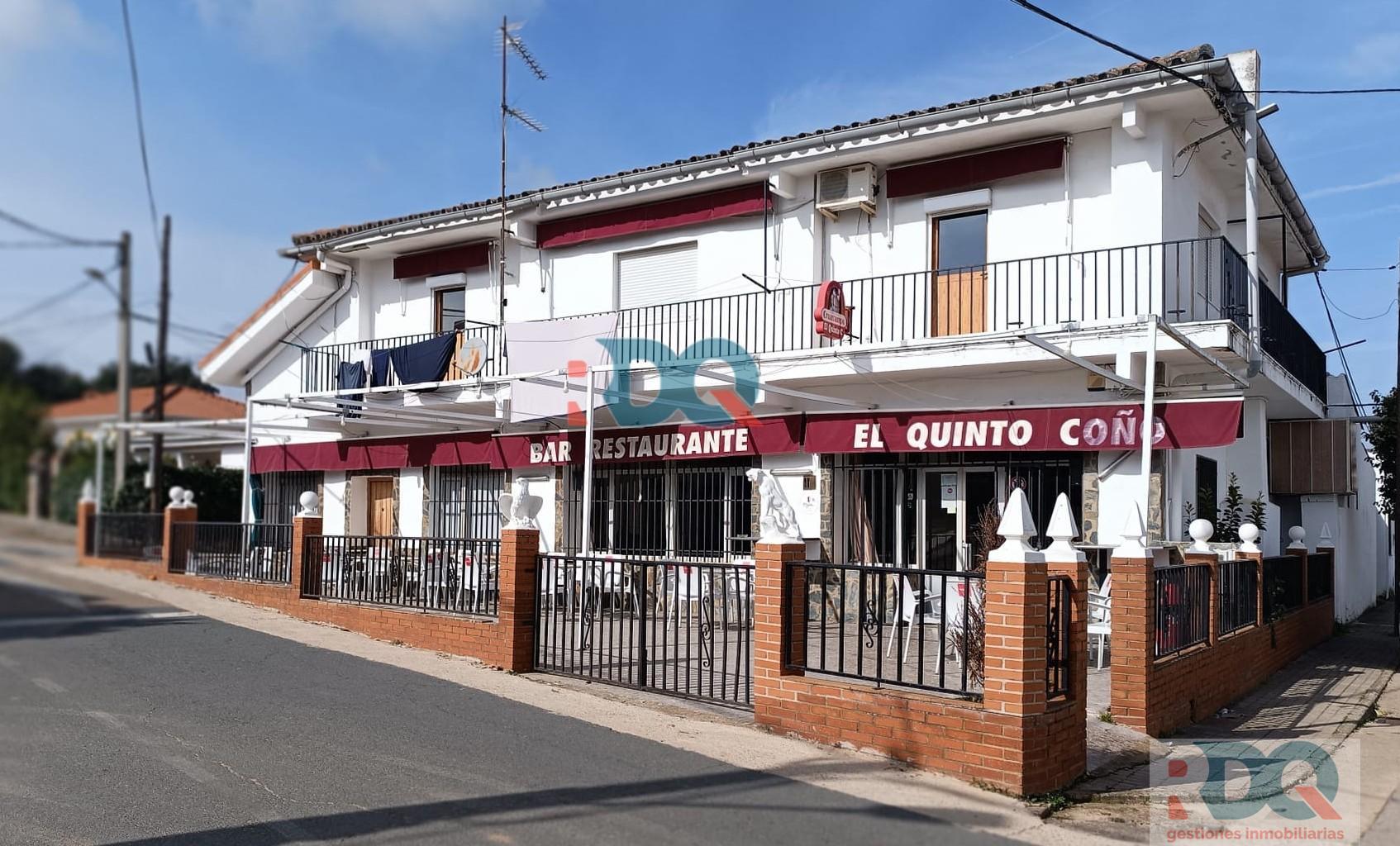 For sale of house in La Codosera