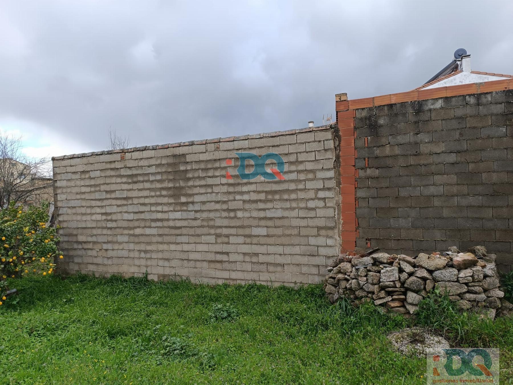 Venta de terreno en Alburquerque