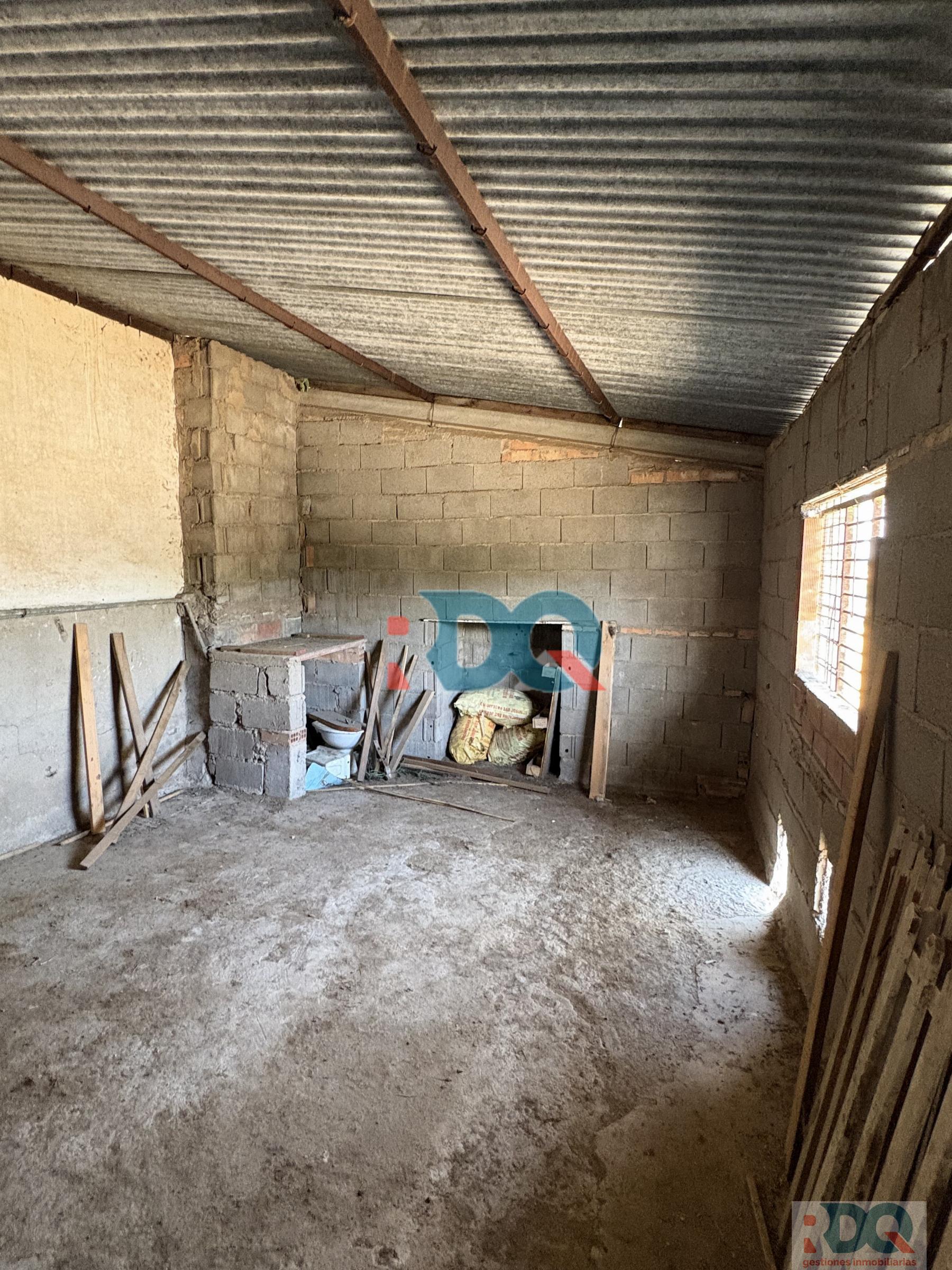 Venta de nave en Alburquerque