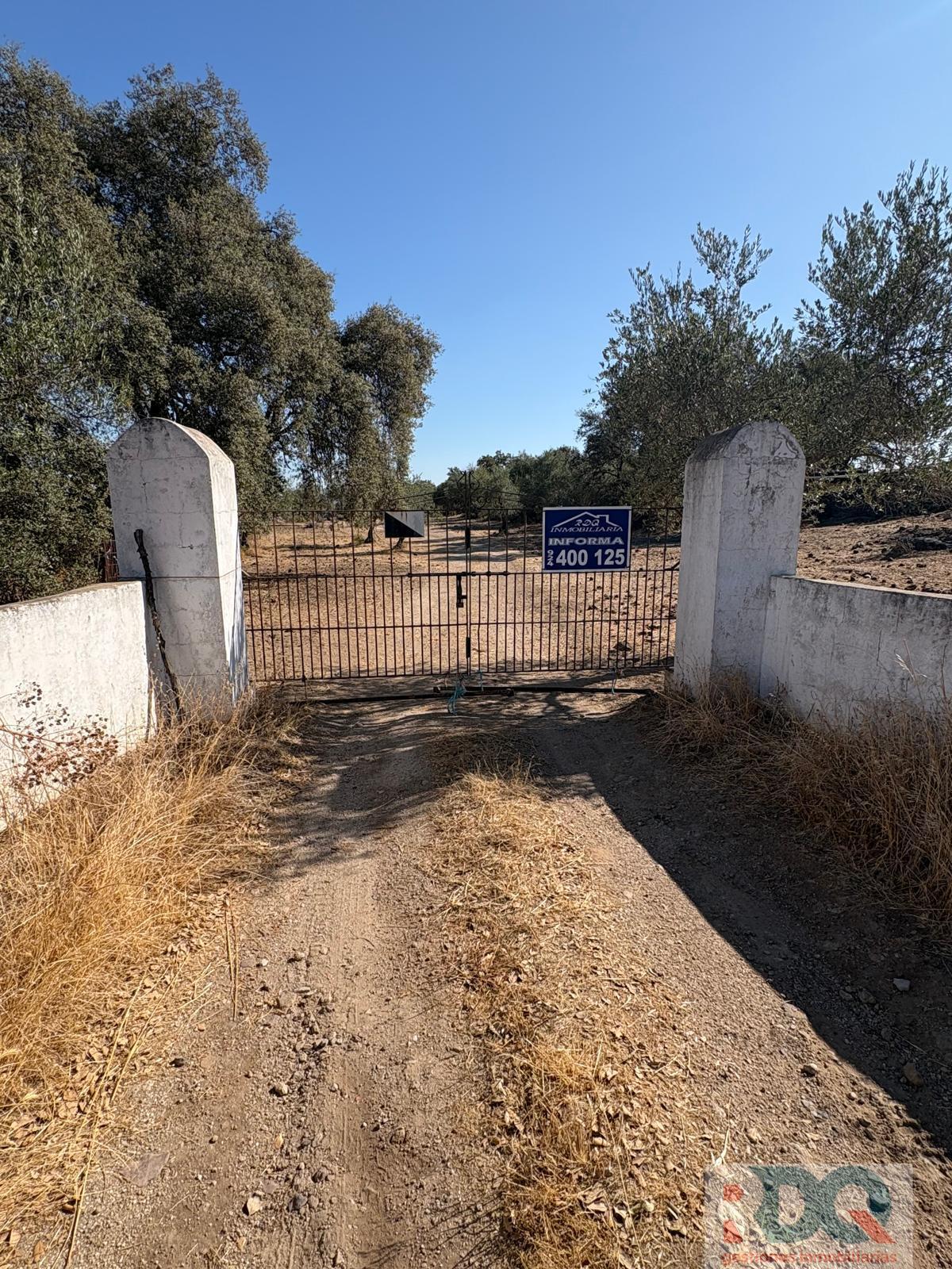 Venta de finca rústica en Alburquerque