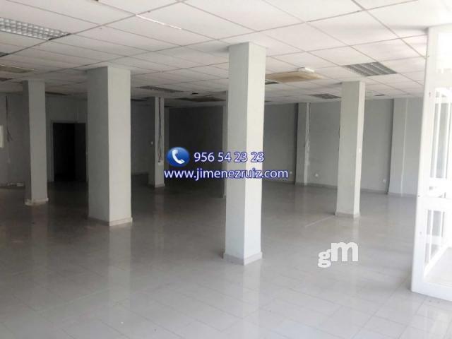 For rent of commercial in Puerto Real