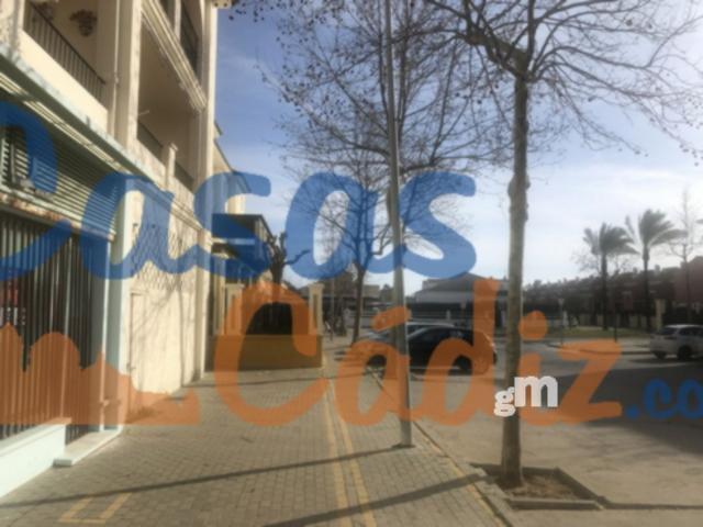 For sale of commercial in Chipiona