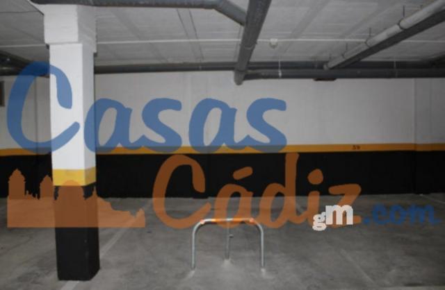 For sale of garage in Rota