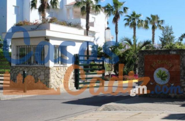 For sale of garage in Rota