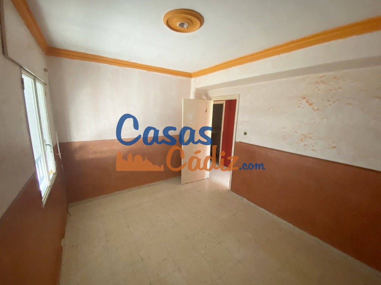 For sale of flat in El Puerto de Santa María
