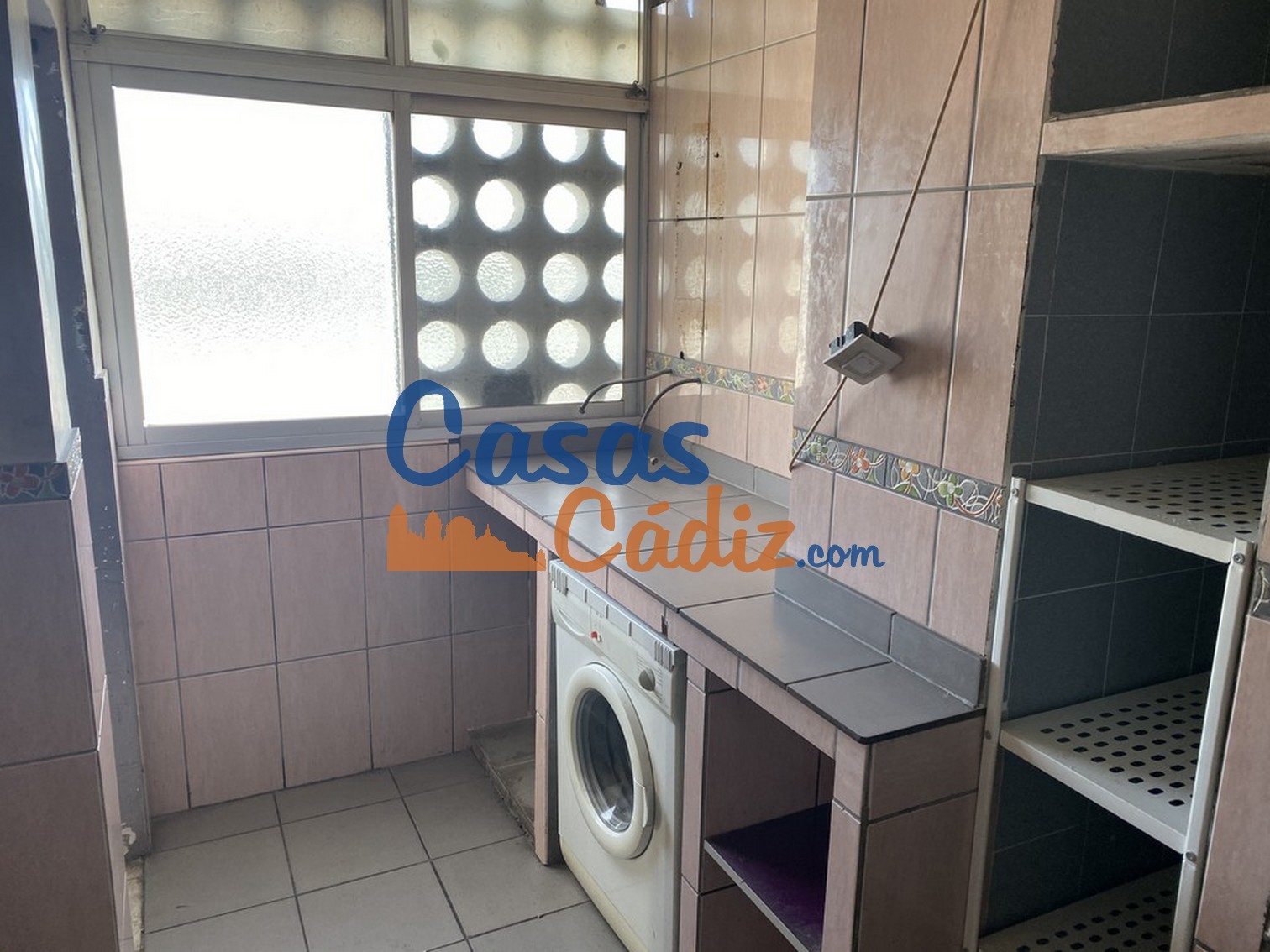 For sale of flat in El Puerto de Santa María