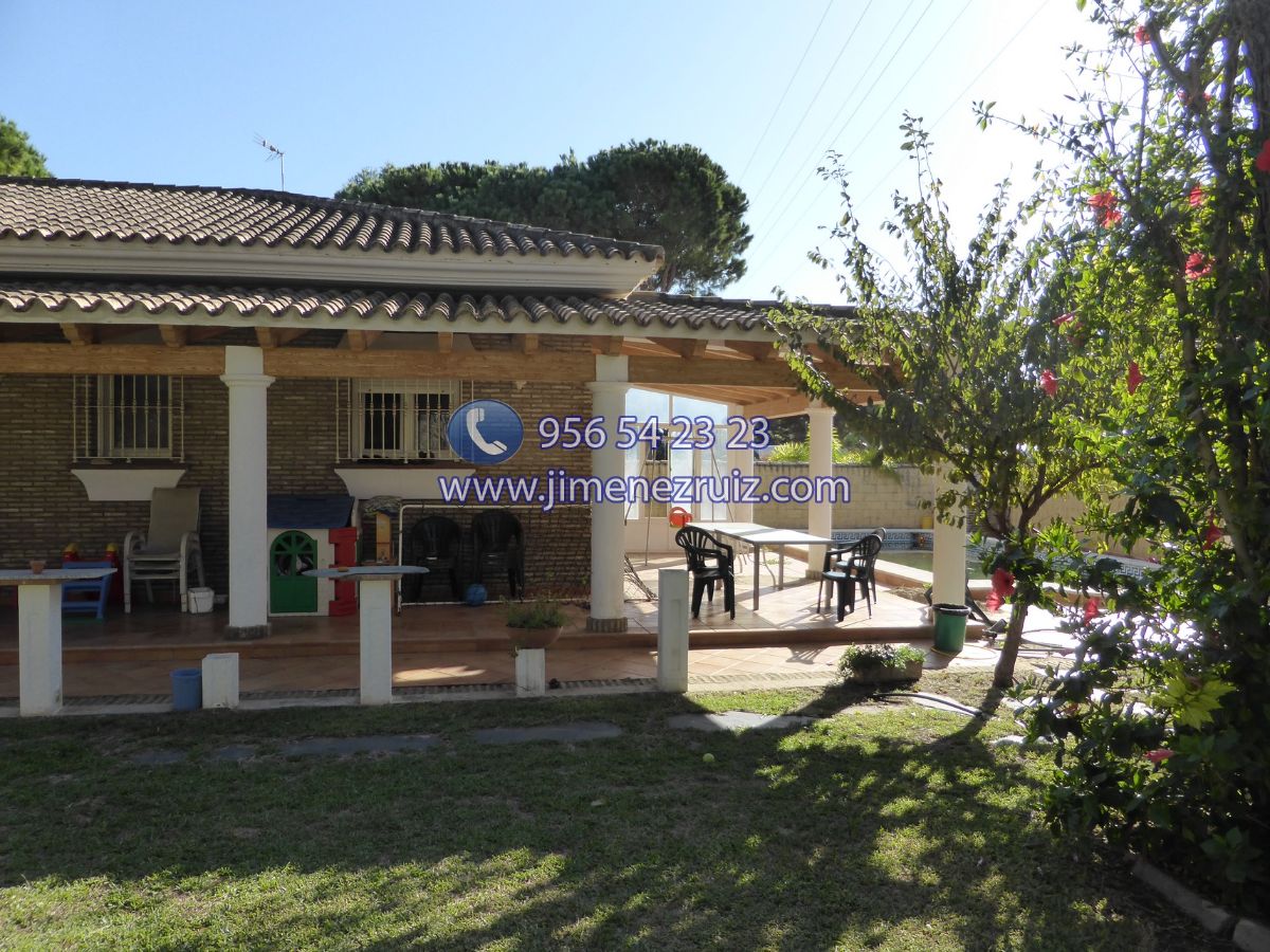 For sale of chalet in El Puerto de Santa María