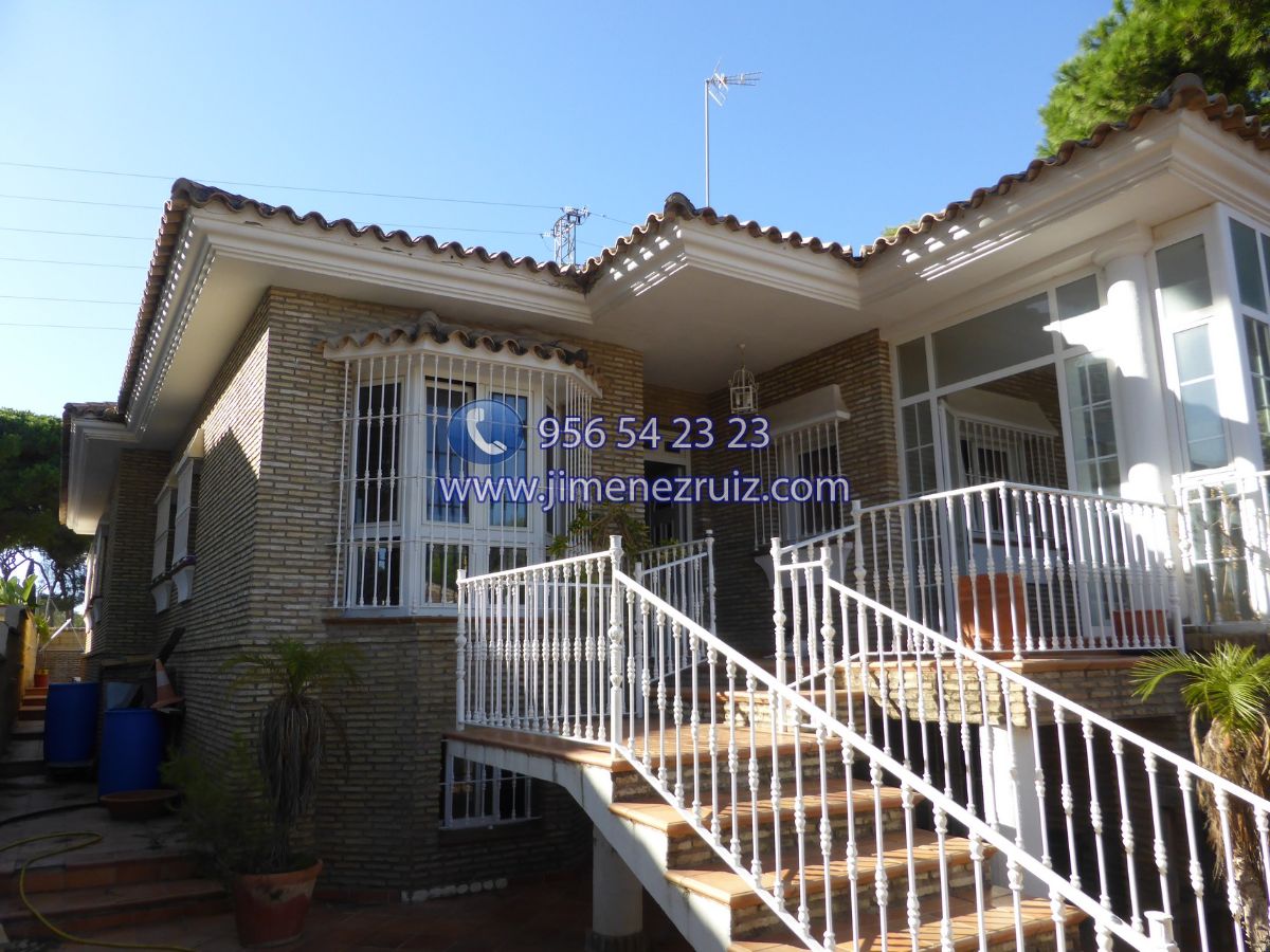 For sale of chalet in El Puerto de Santa María