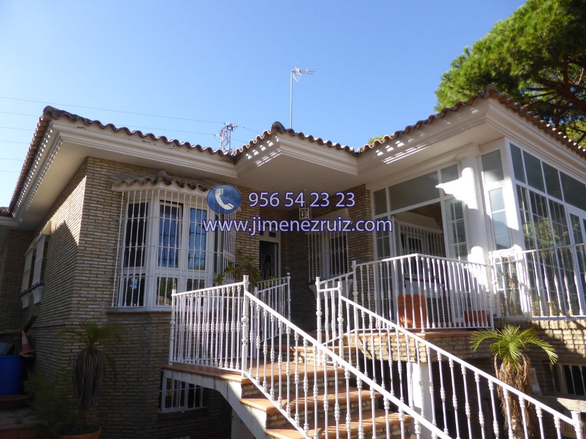 For sale of chalet in El Puerto de Santa María