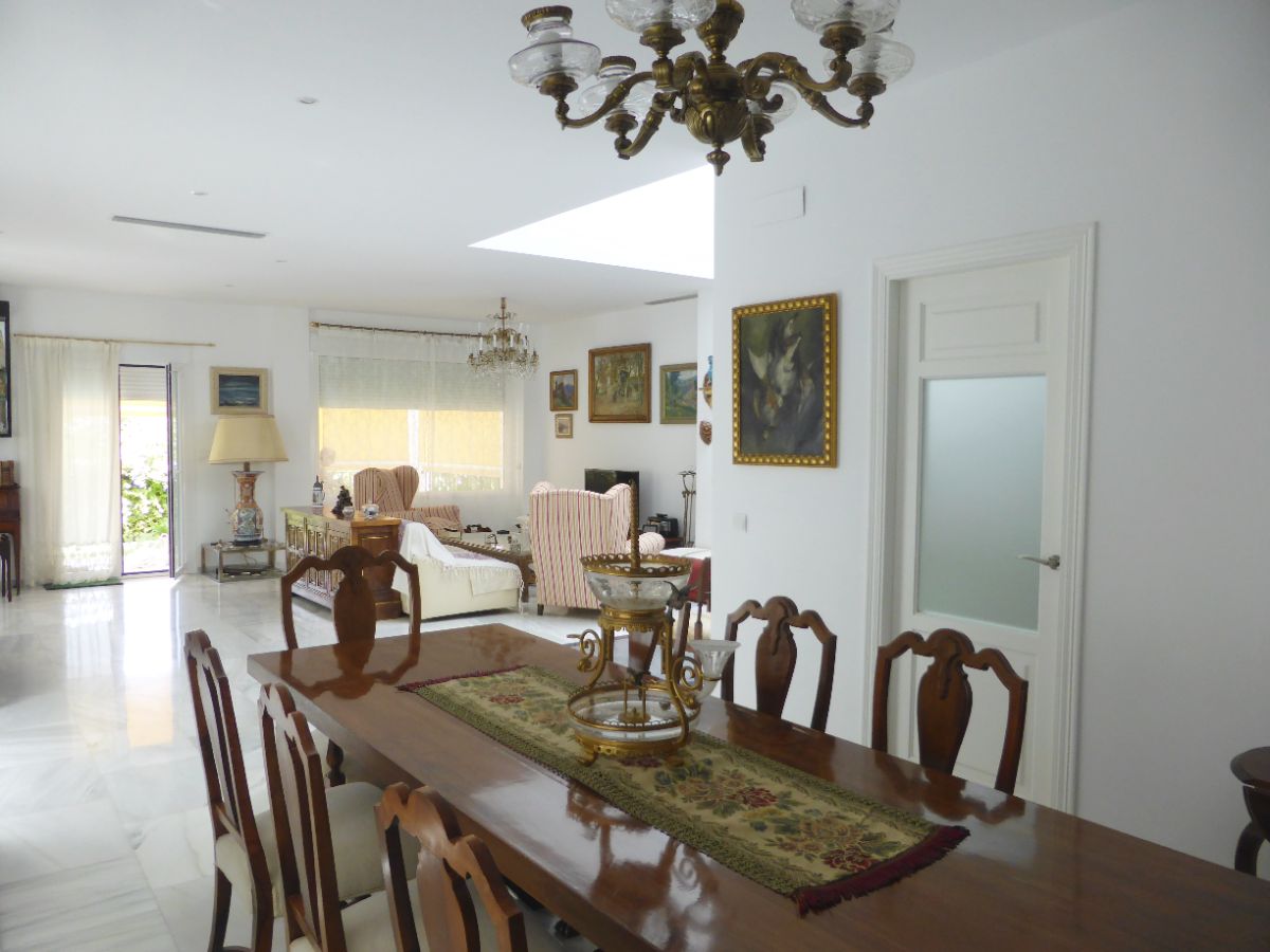 For sale of house in El Puerto de Santa María