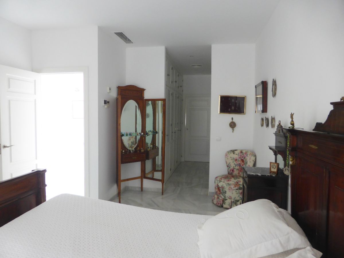 For sale of house in El Puerto de Santa María