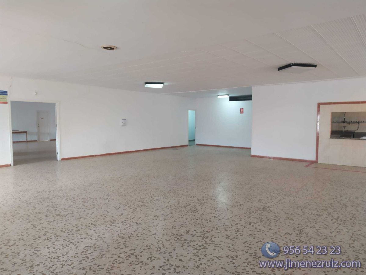 Venta de local comercial en El Puerto de Santa María