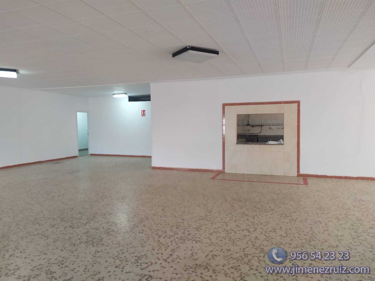 Venta de local comercial en El Puerto de Santa María