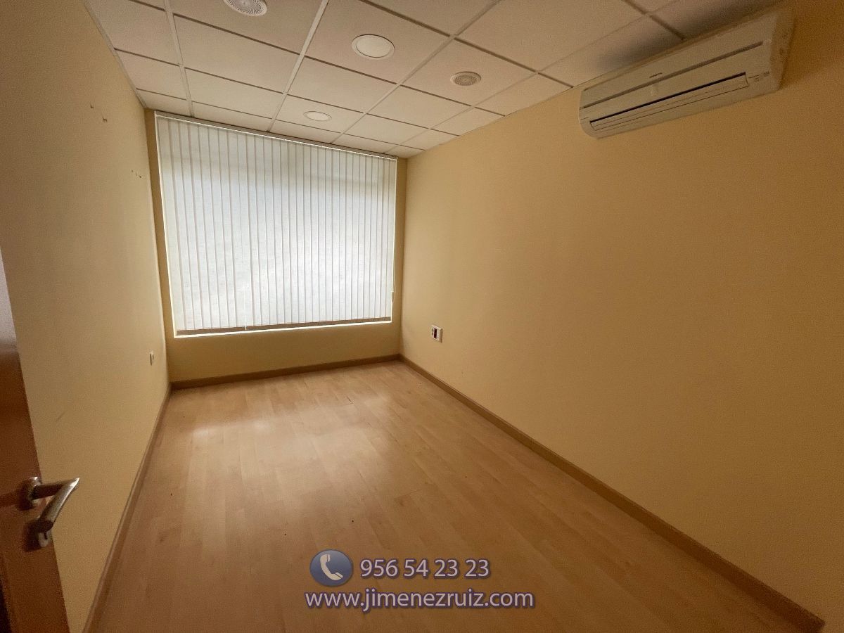 For rent of office in El Puerto de Santa María