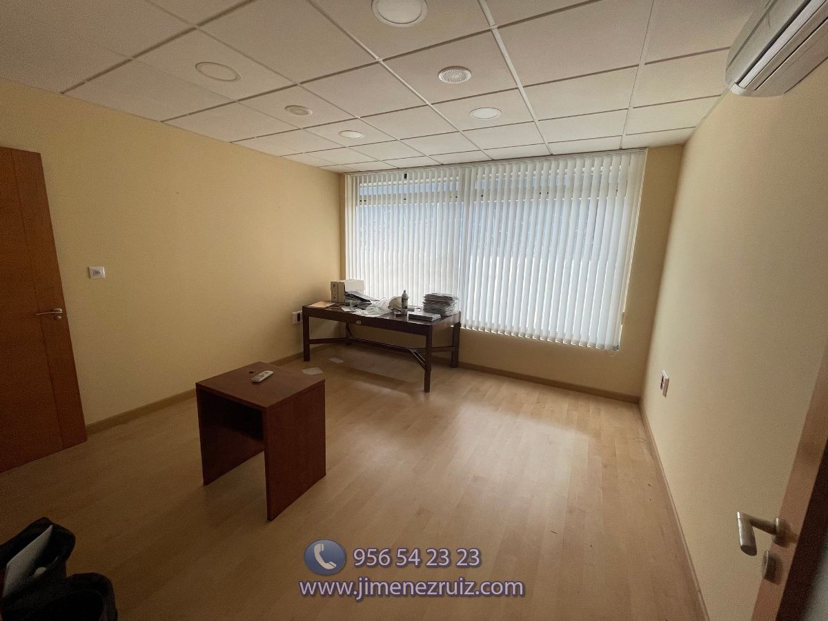 For rent of office in El Puerto de Santa María