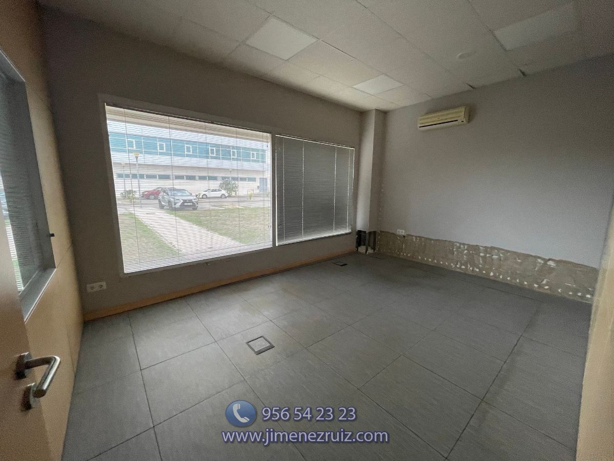 For rent of office in El Puerto de Santa María