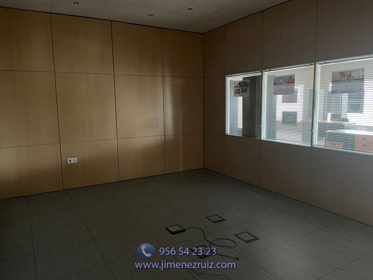 For rent of office in El Puerto de Santa María