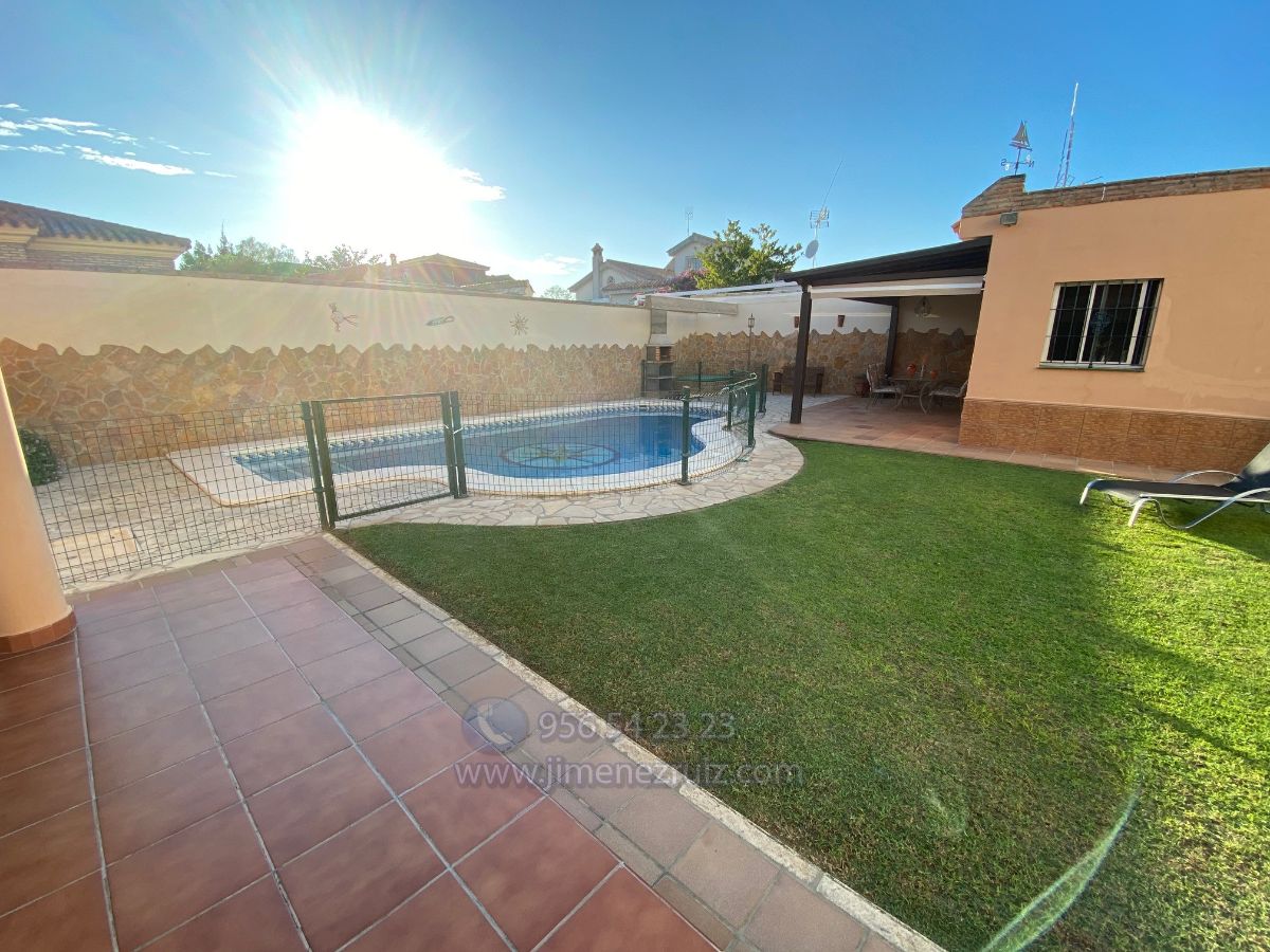 For sale of chalet in El Puerto de Santa María