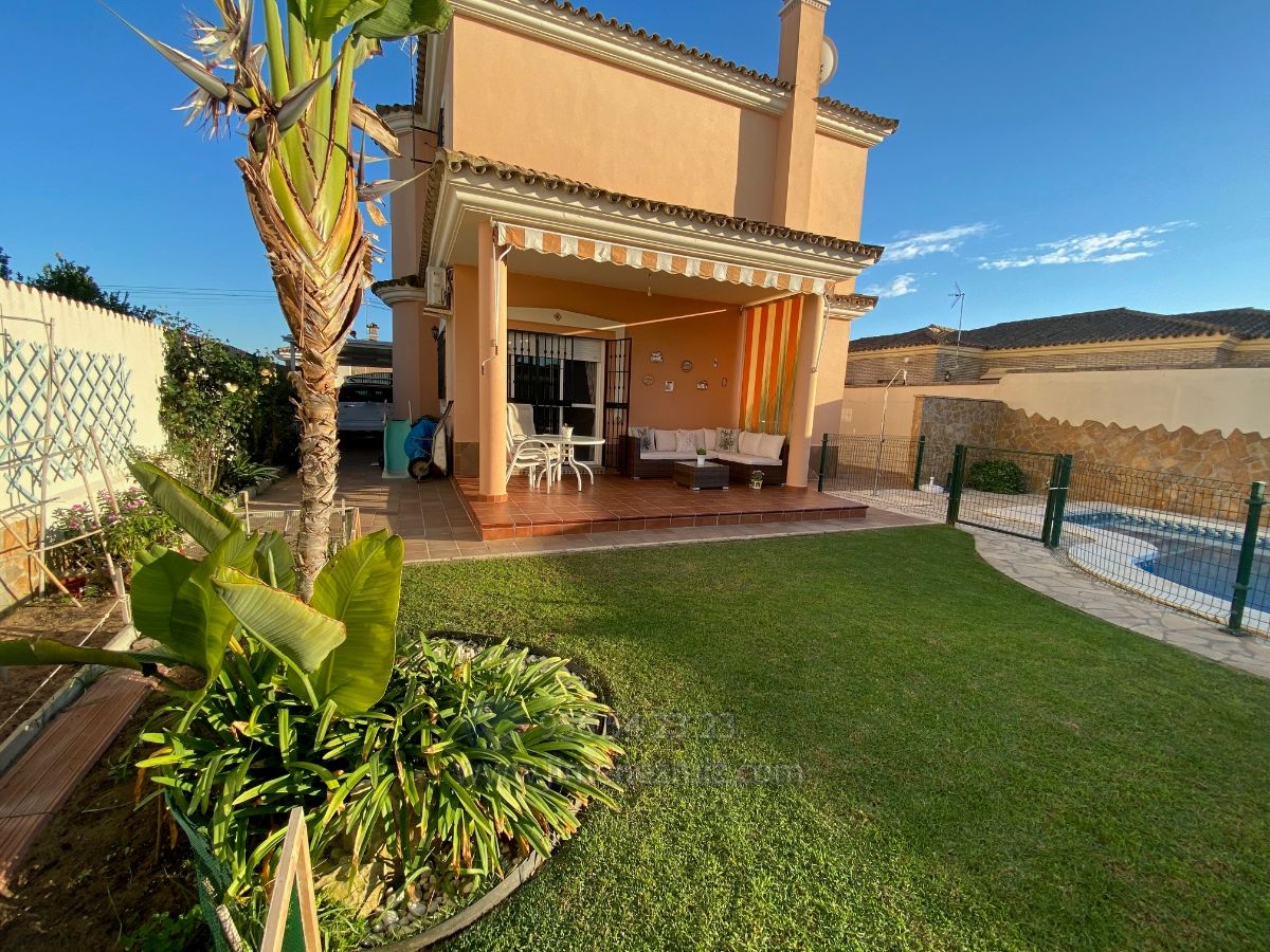 For sale of chalet in El Puerto de Santa María