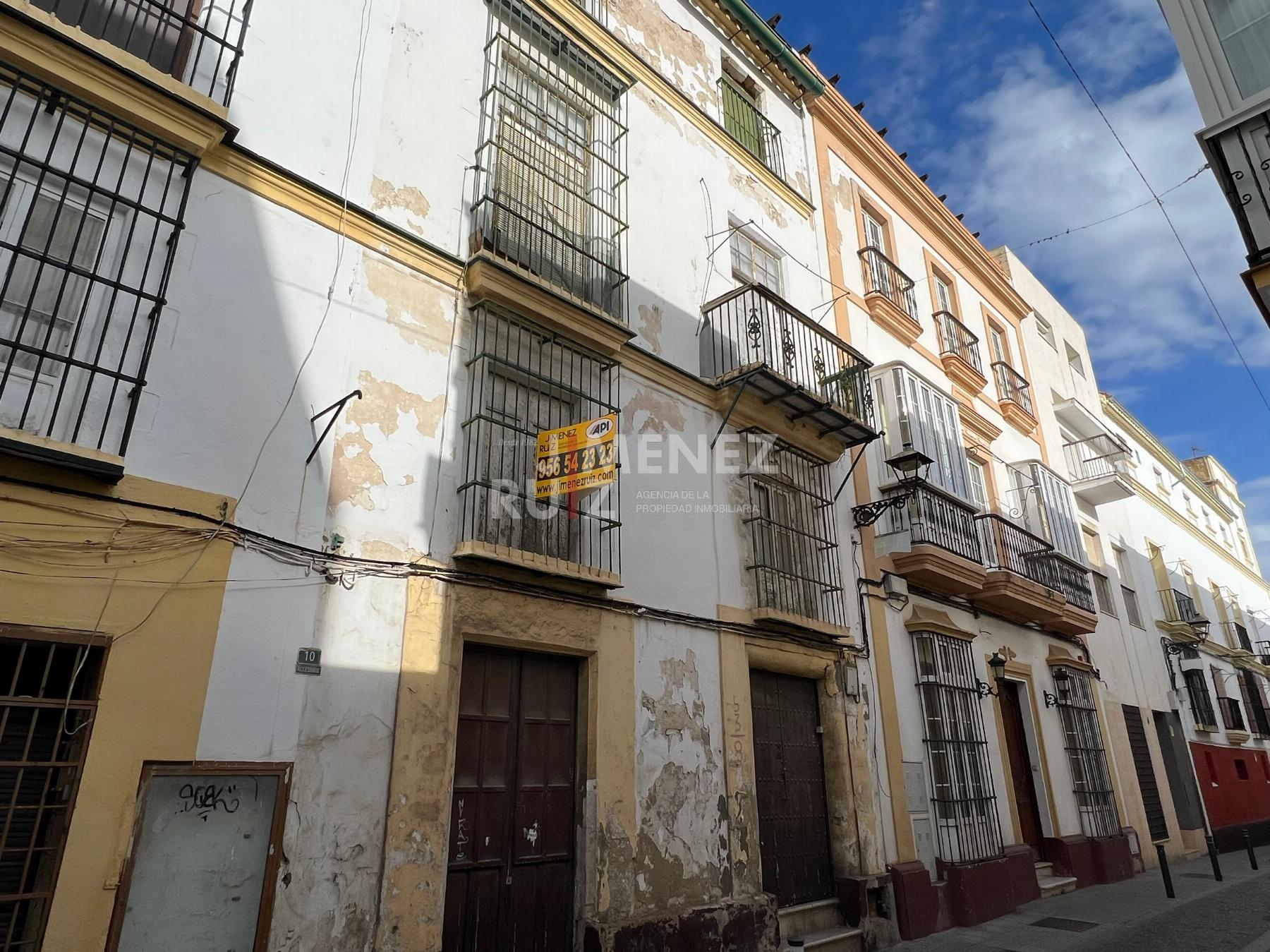 For sale of house in El Puerto de Santa María