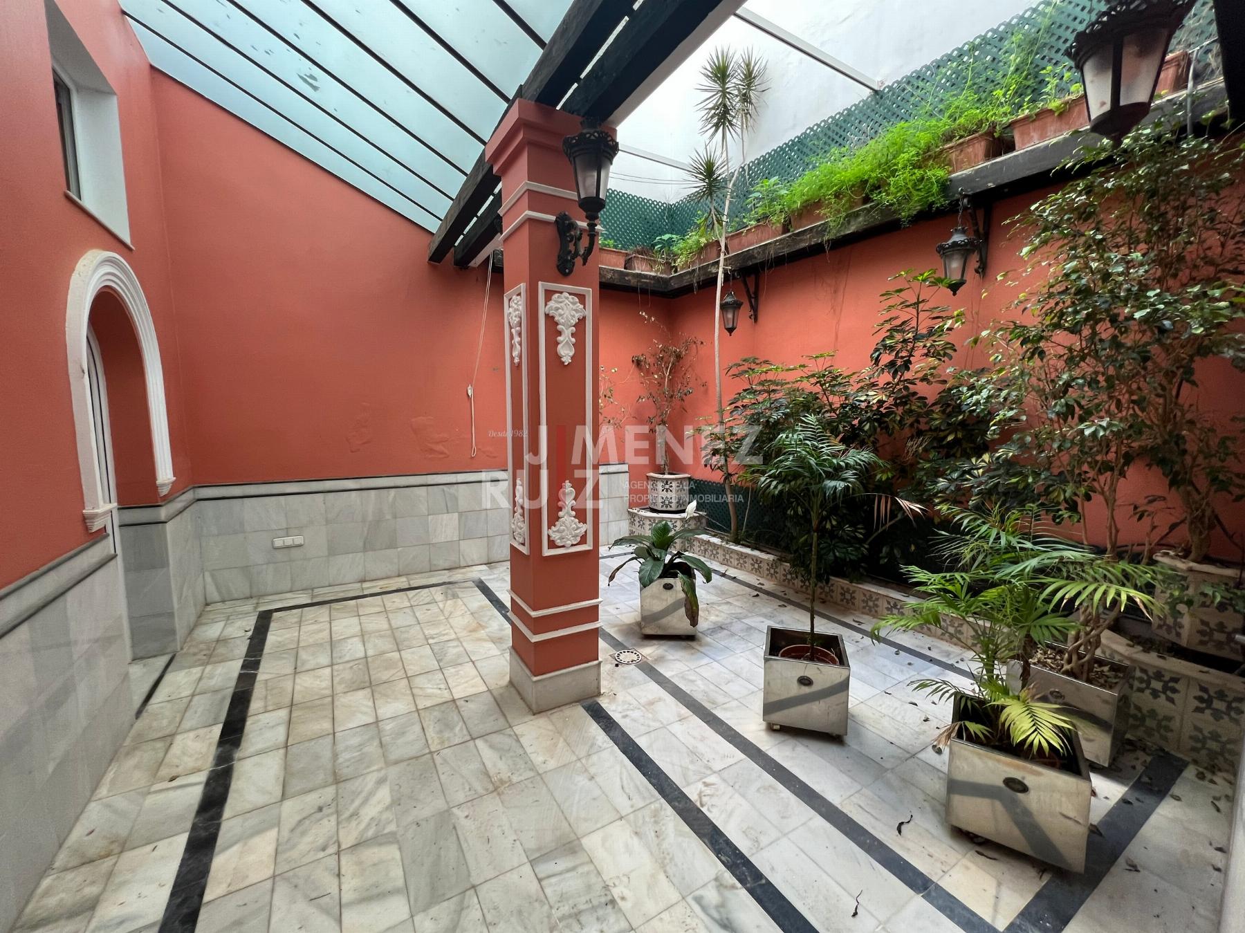 For sale of house in El Puerto de Santa María