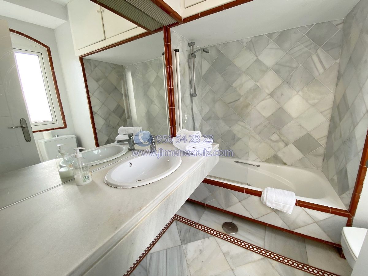 For sale of apartment in El Puerto de Santa María