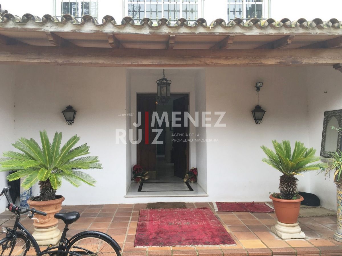 For sale of chalet in Jerez de la Frontera