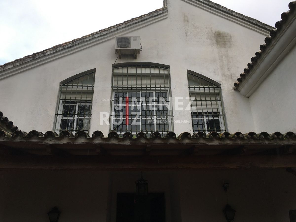 For sale of chalet in Jerez de la Frontera