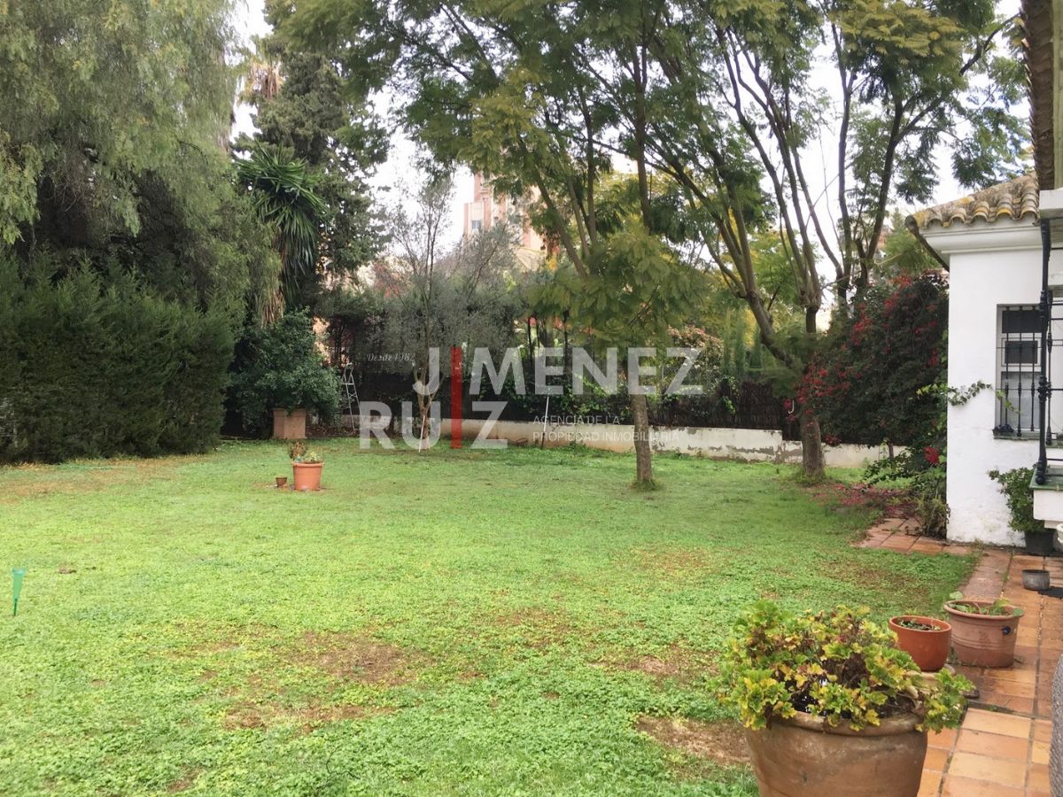 For sale of chalet in Jerez de la Frontera