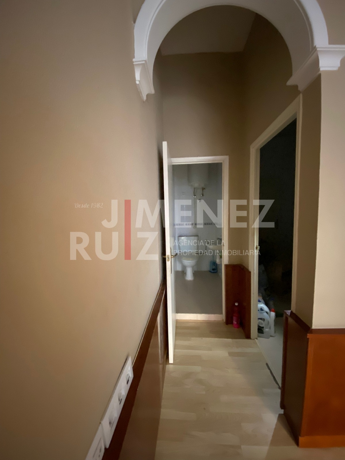 For rent of commercial in El Puerto de Santa María