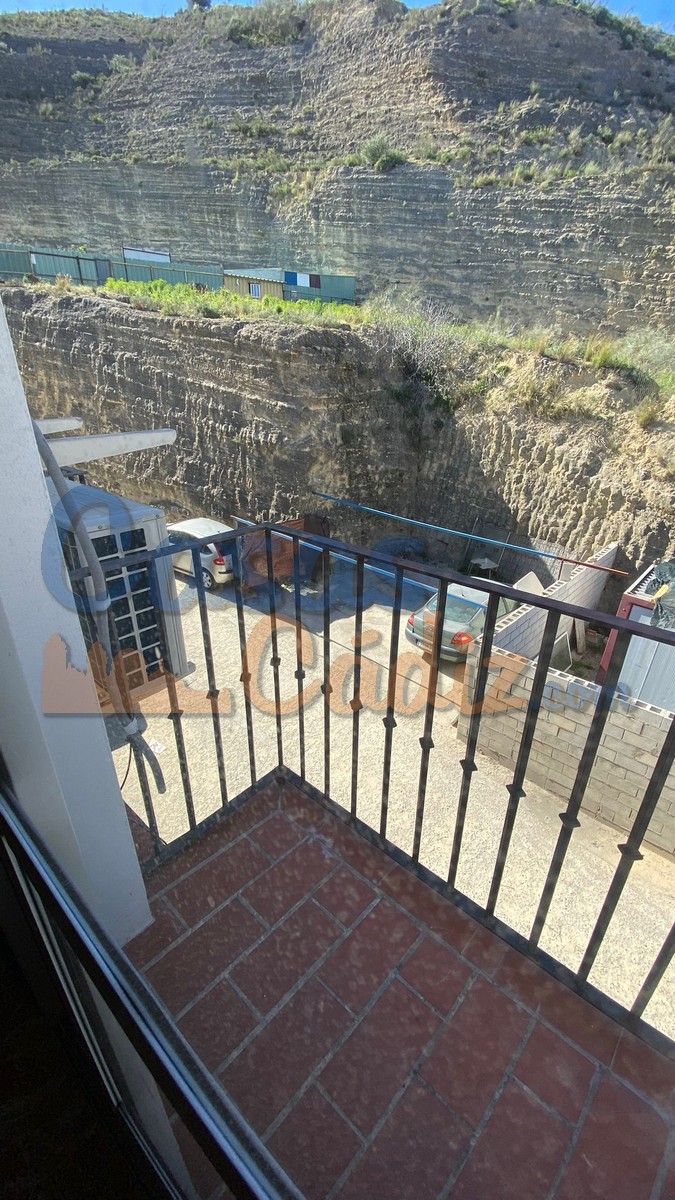 For sale of flat in Arcos de la Frontera