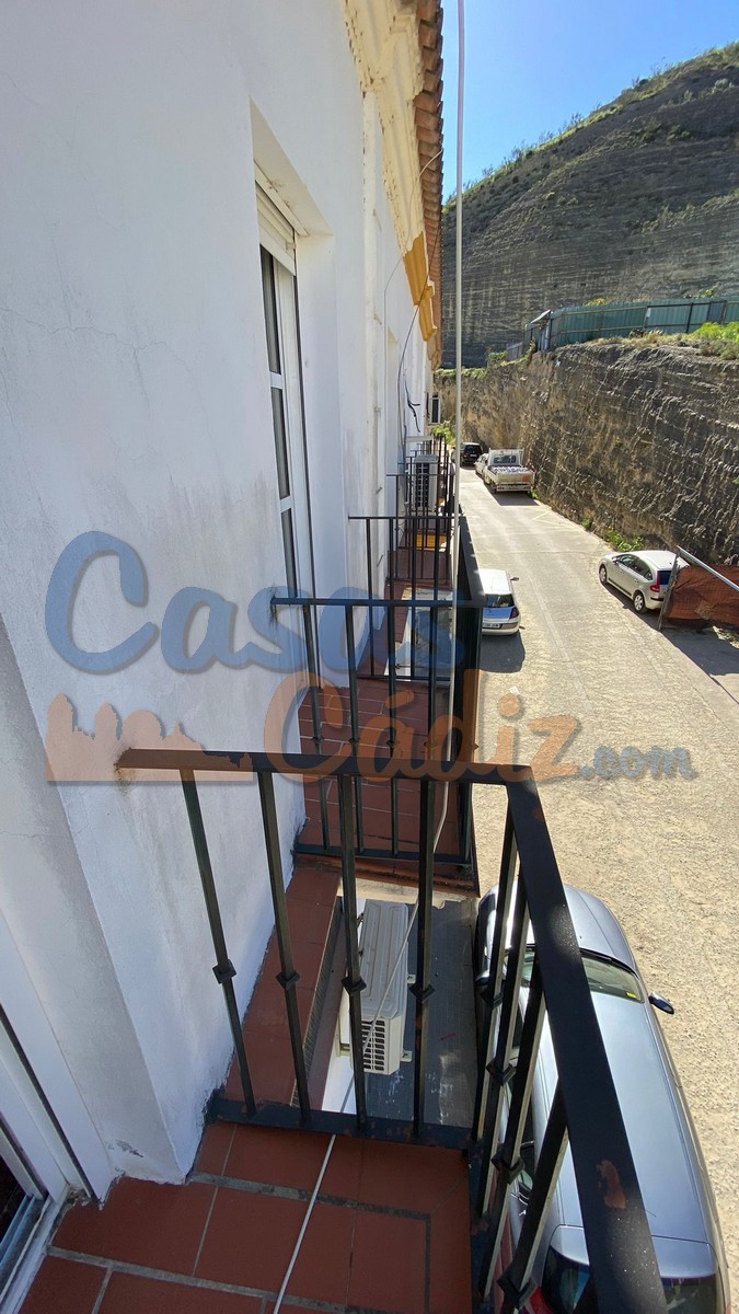 For sale of flat in Arcos de la Frontera