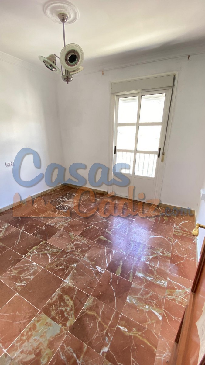 For sale of flat in Arcos de la Frontera