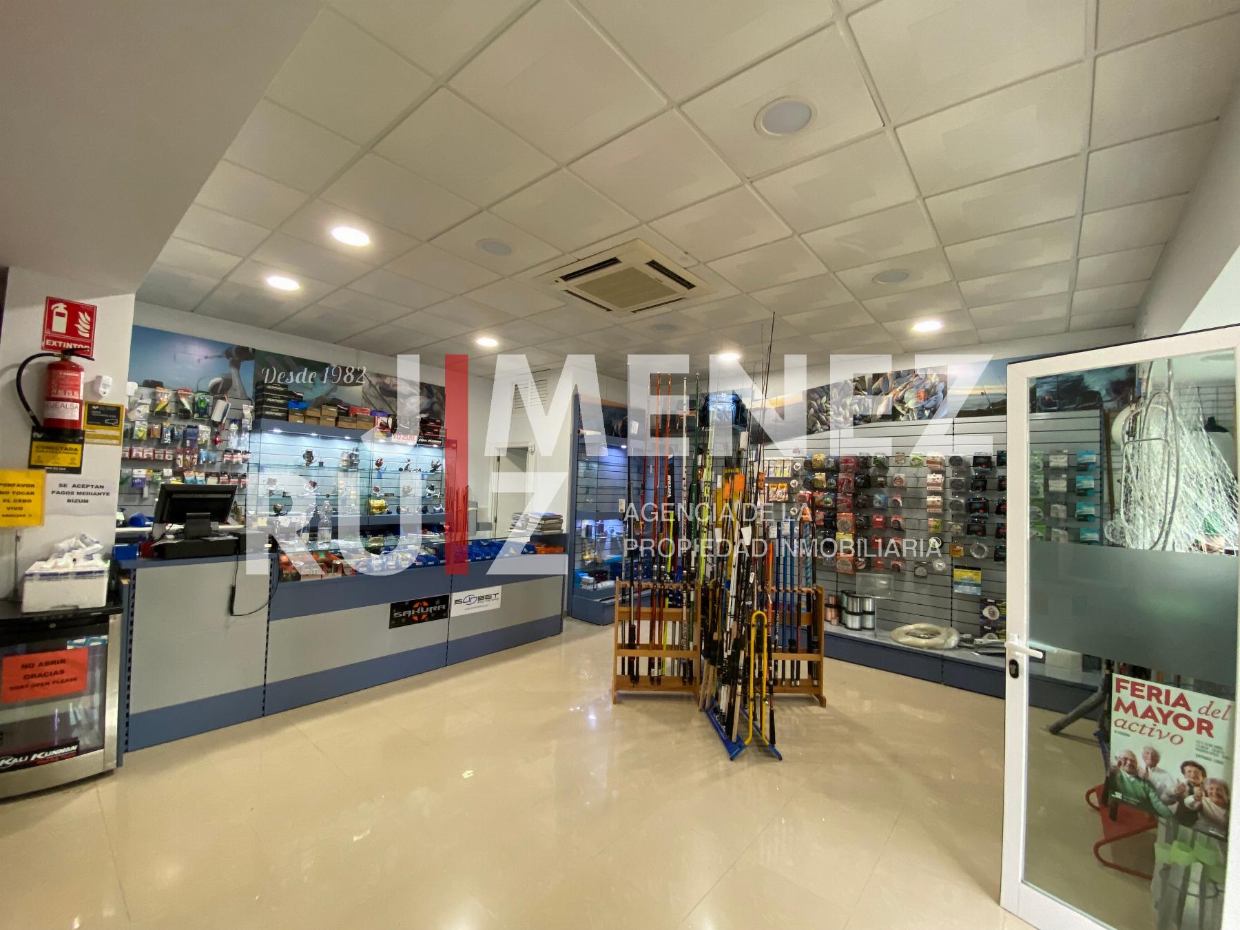 For sale of commercial in El Puerto de Santa María