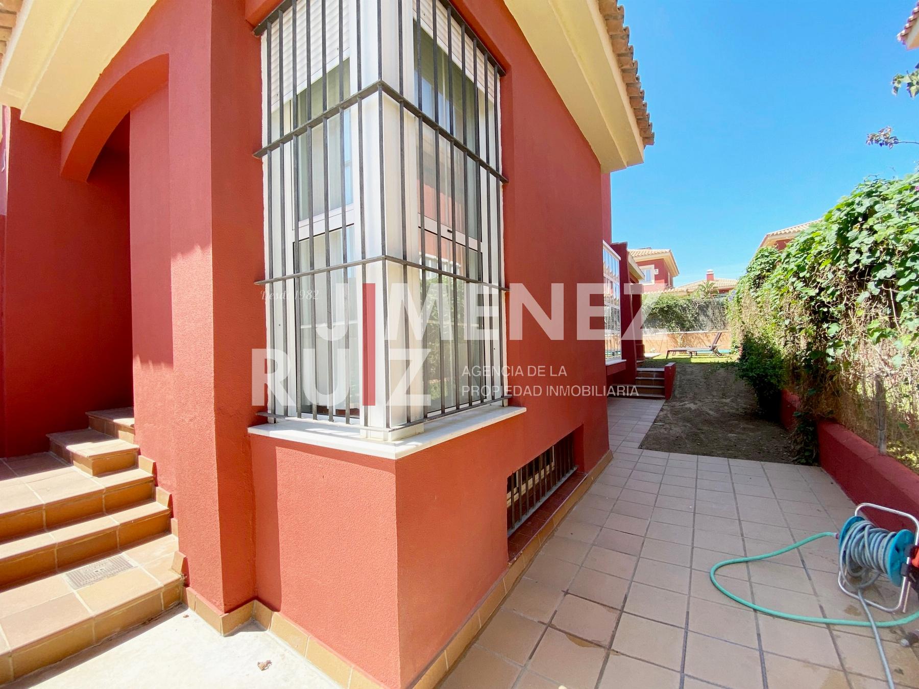 For sale of chalet in El Puerto de Santa María