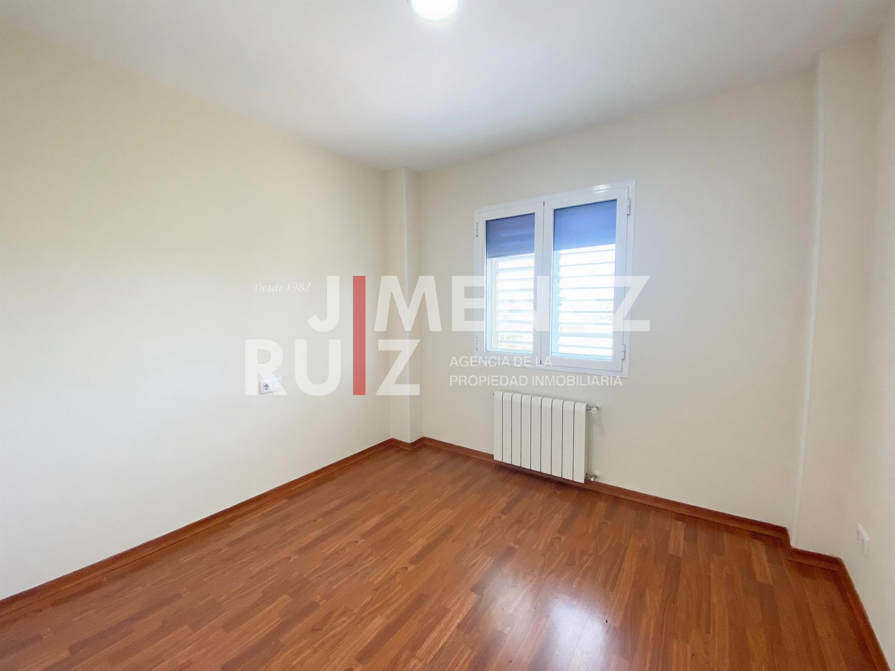 For sale of flat in El Puerto de Santa María