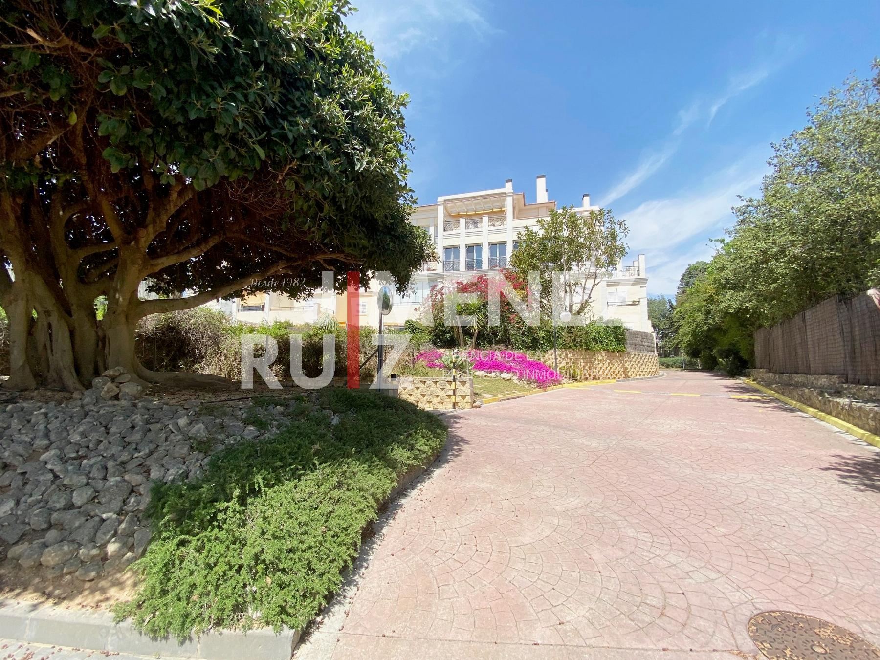 For sale of flat in El Puerto de Santa María