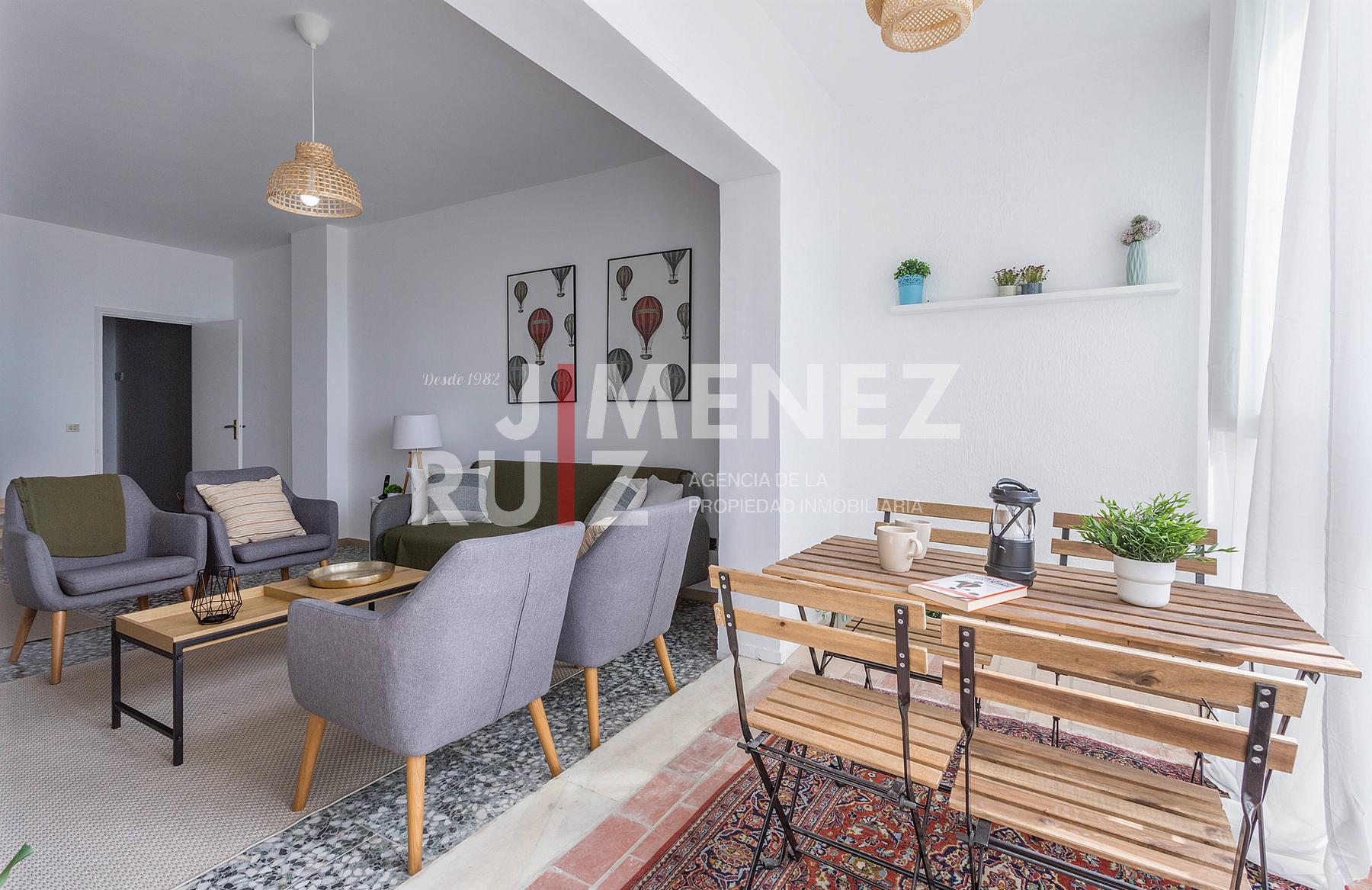 For sale of flat in Cádiz