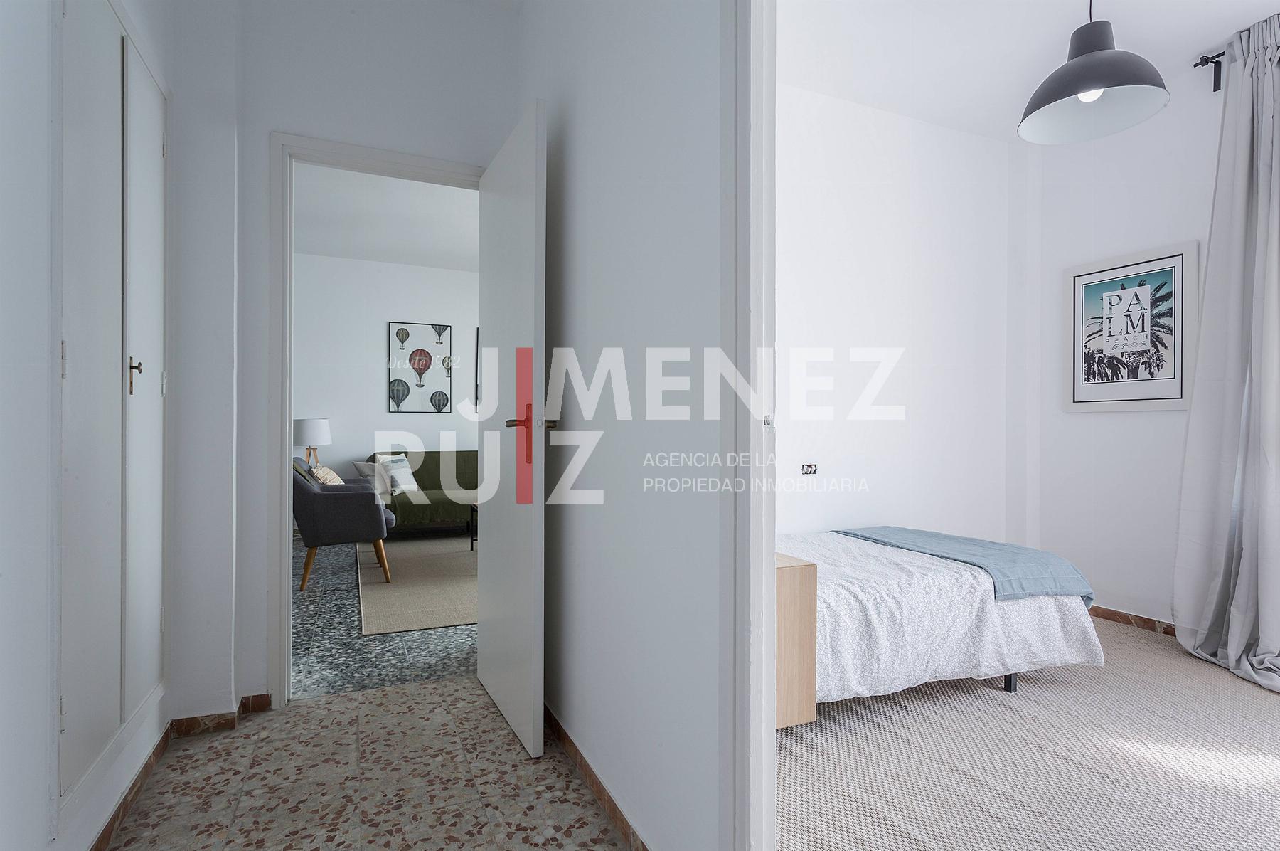 For sale of flat in Cádiz