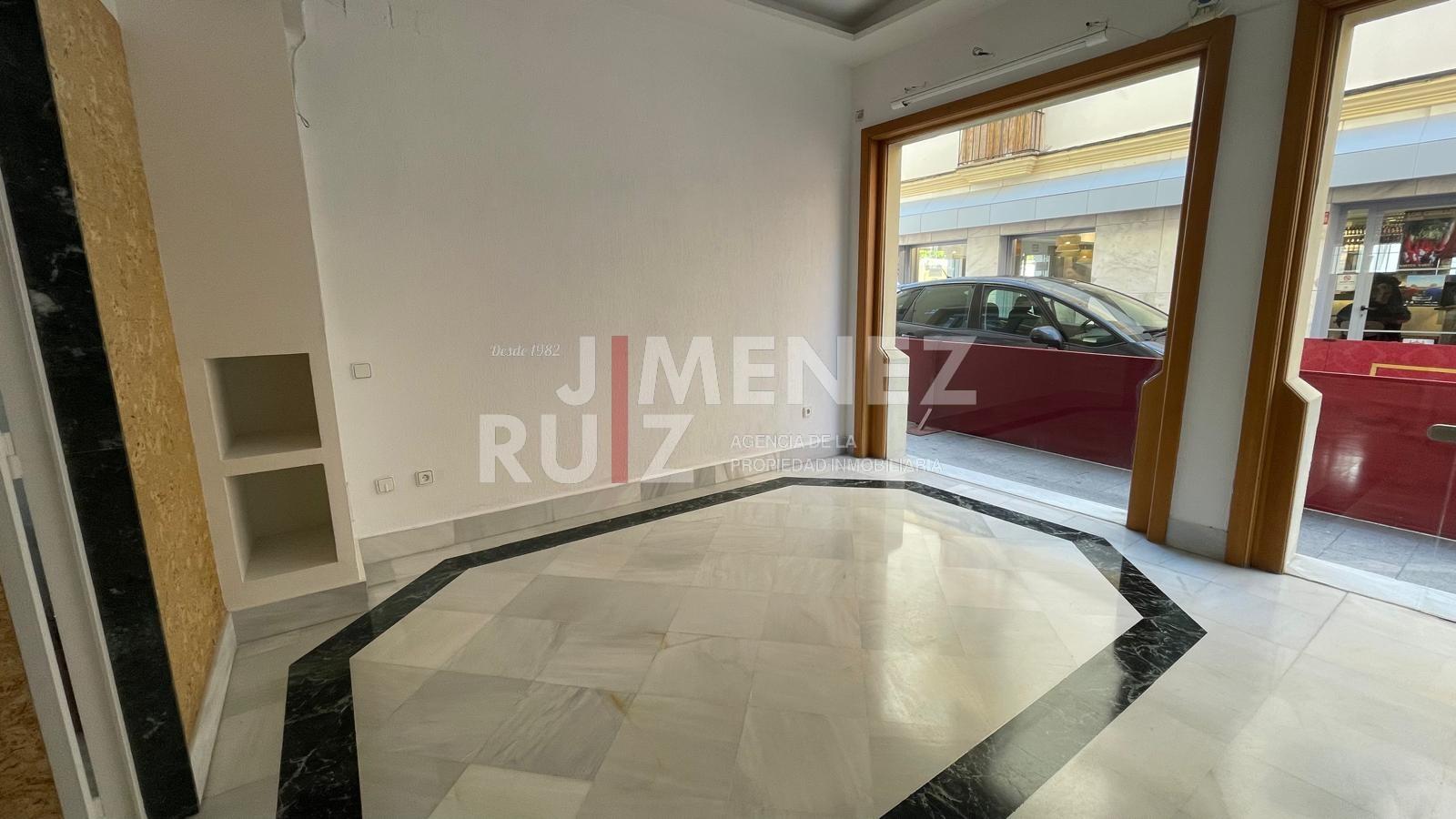 For rent of commercial in El Puerto de Santa María