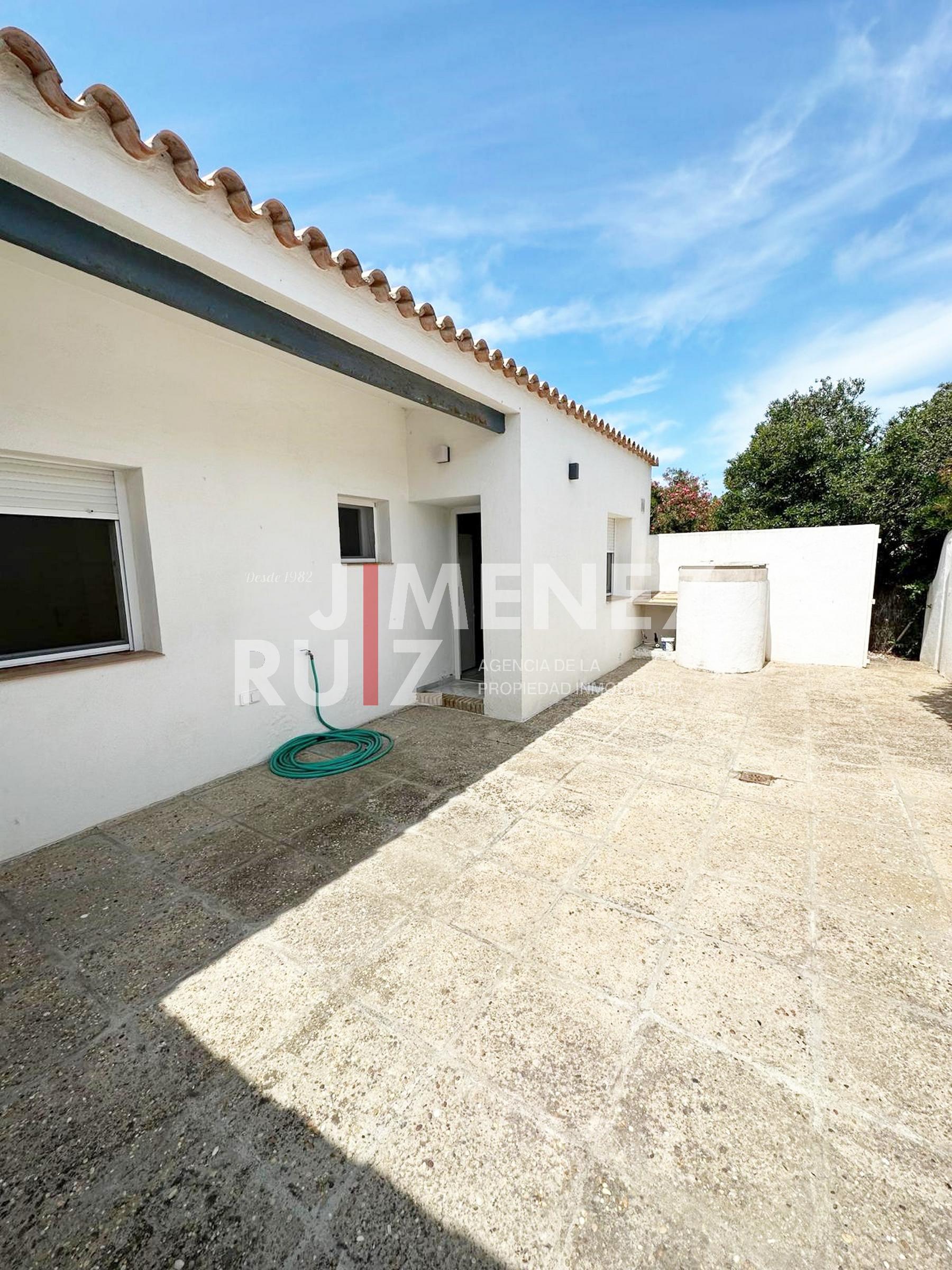 For rent of chalet in El Puerto de Santa María