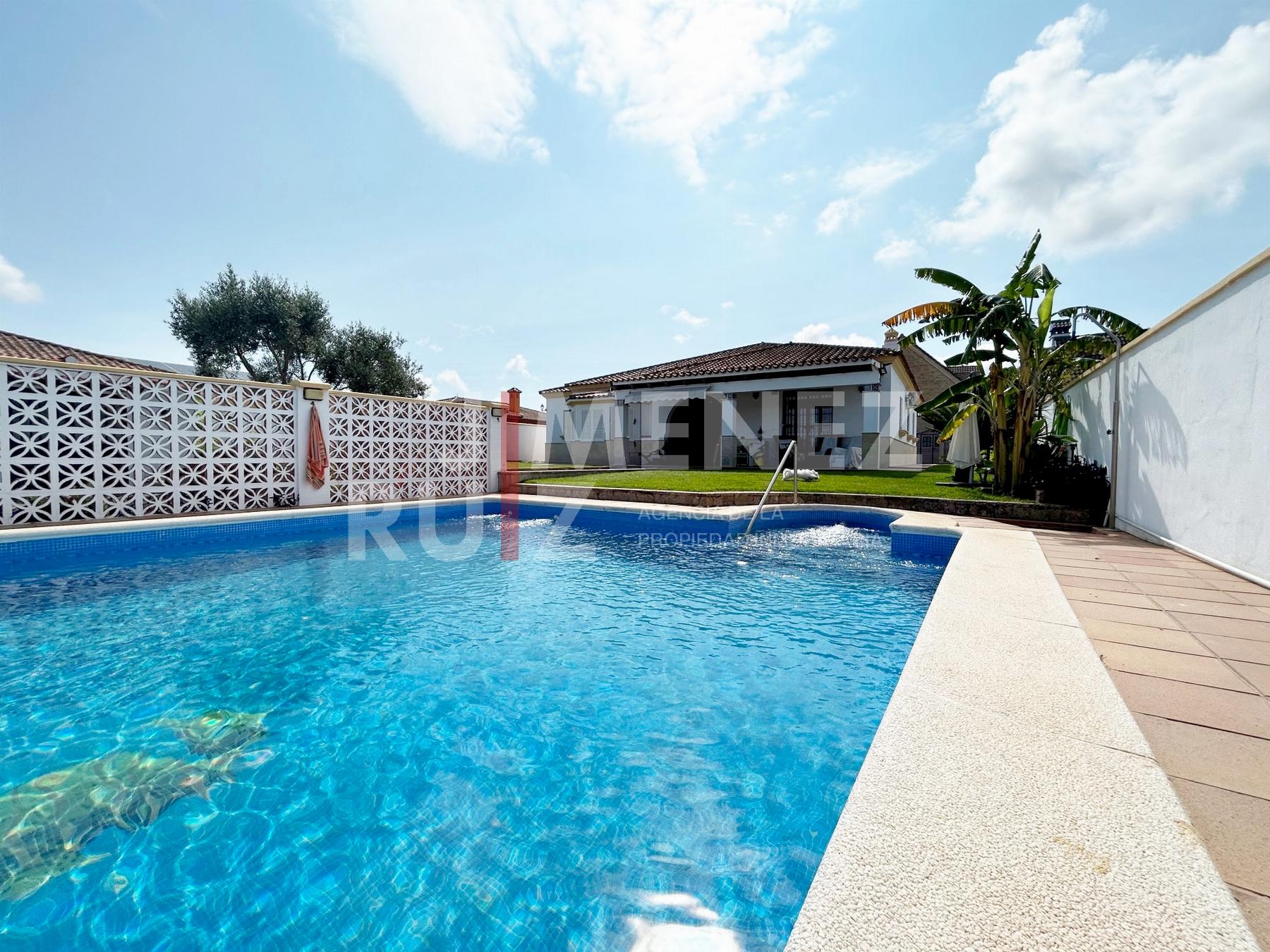 For sale of chalet in El Puerto de Santa María