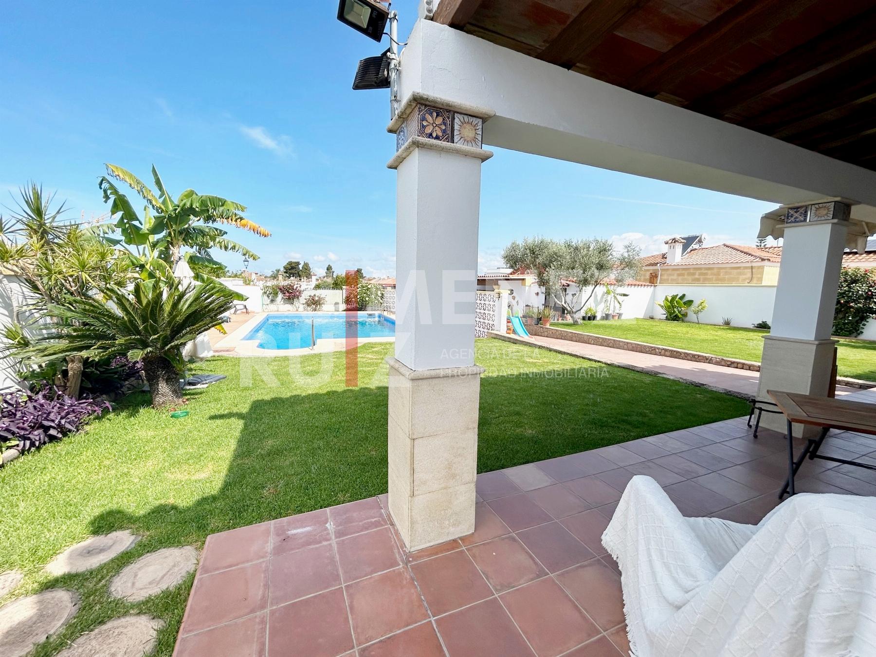For sale of chalet in El Puerto de Santa María