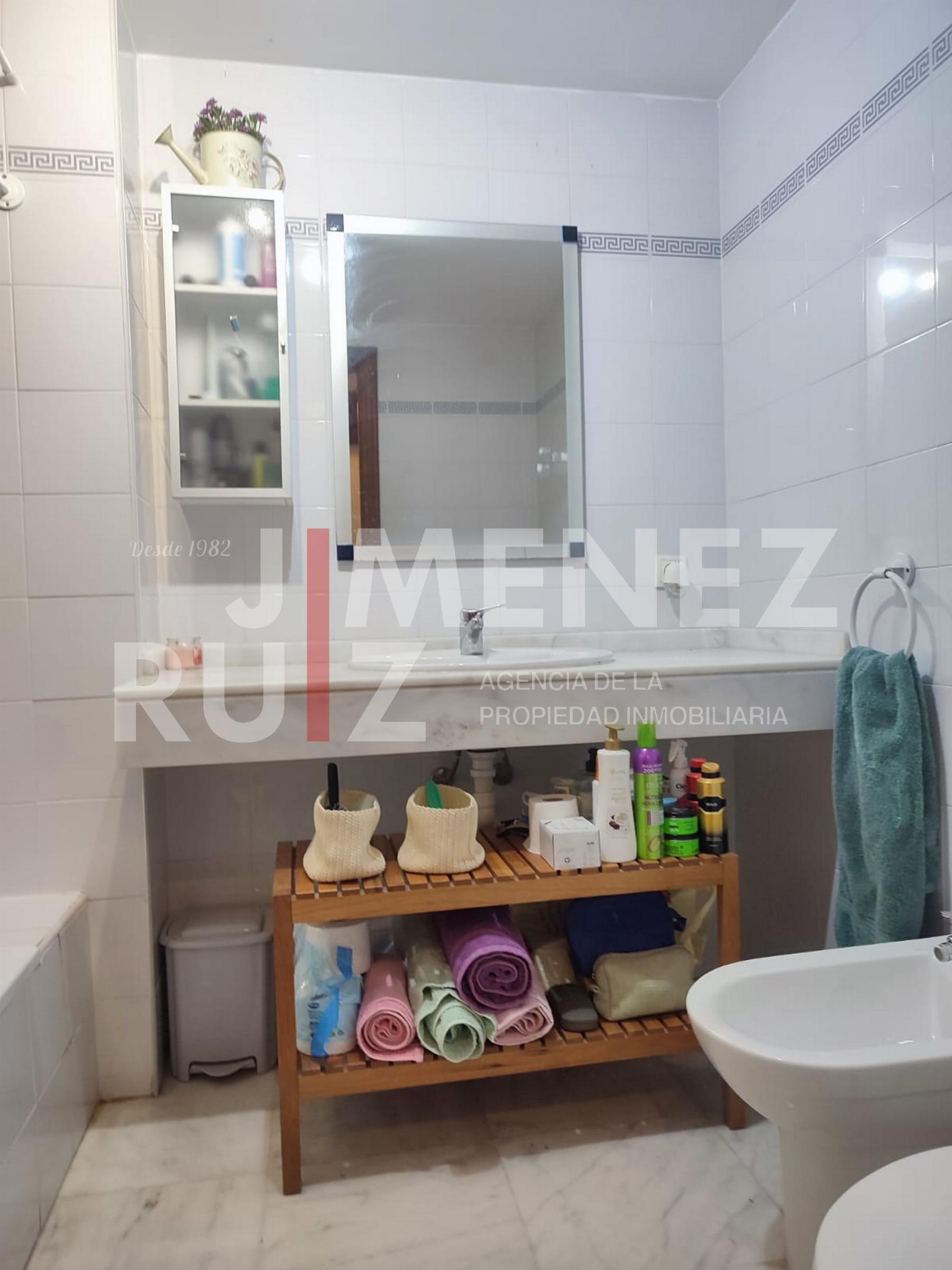 For sale of flat in El Puerto de Santa María
