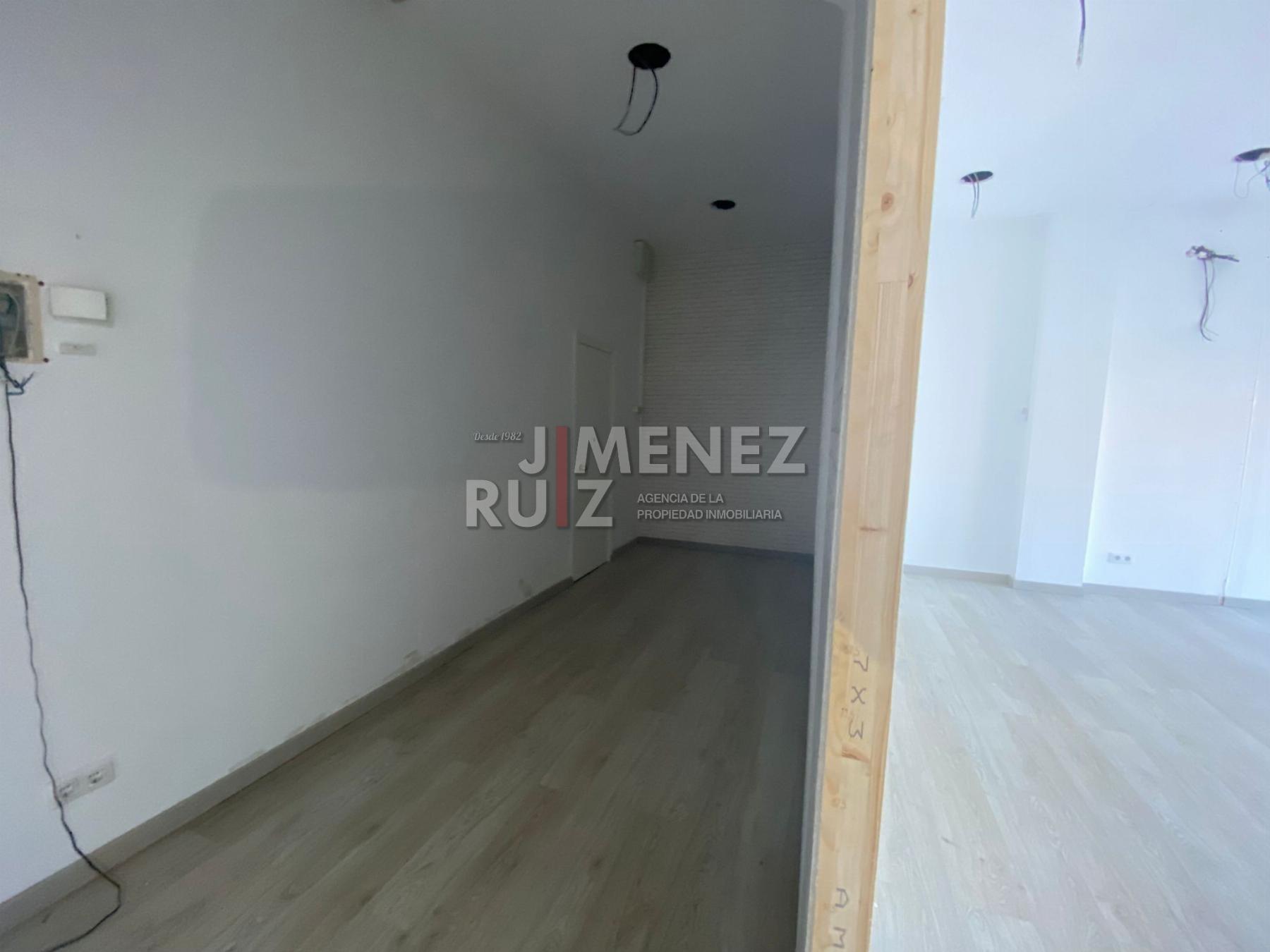 For rent of commercial in El Puerto de Santa María