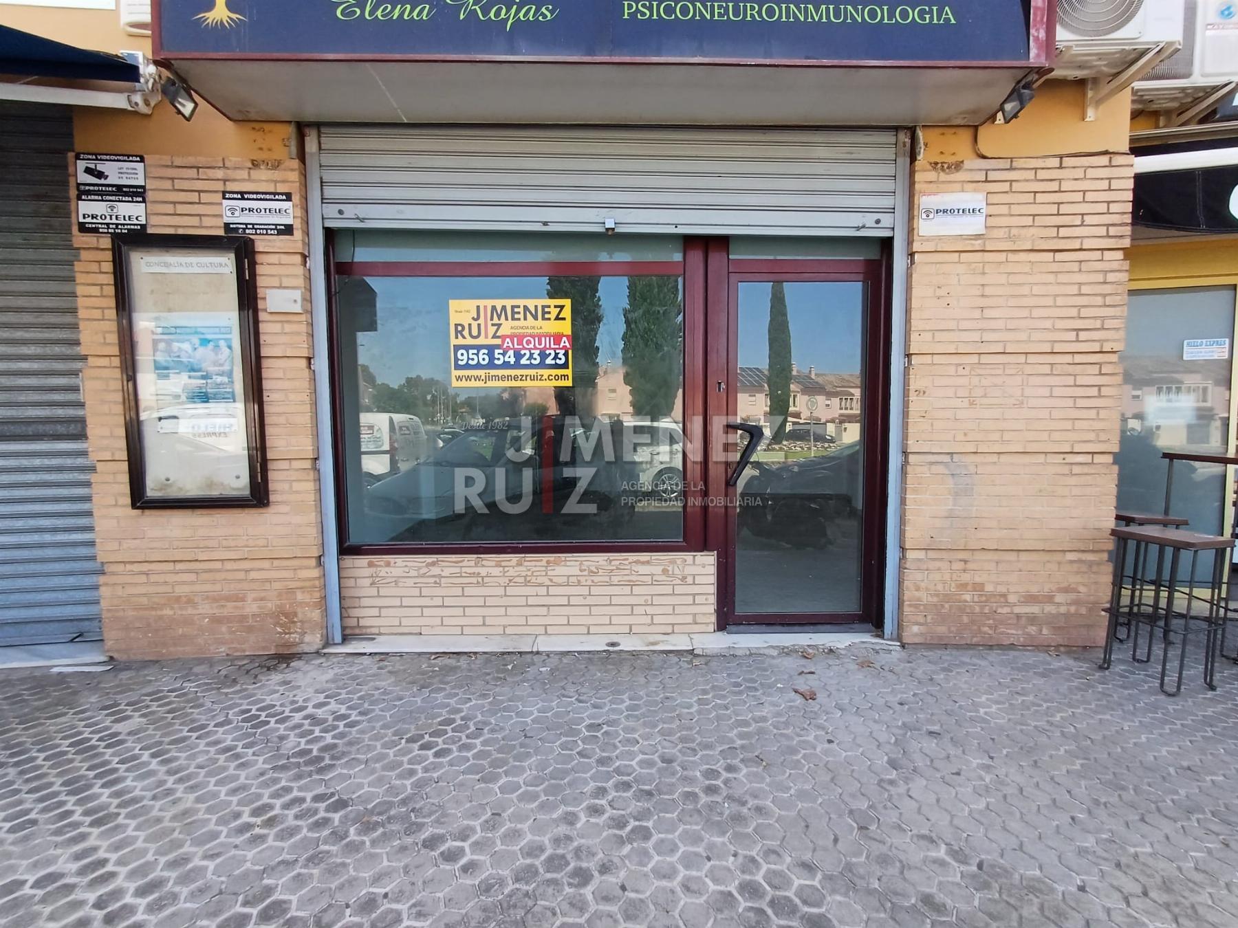 For rent of commercial in El Puerto de Santa María