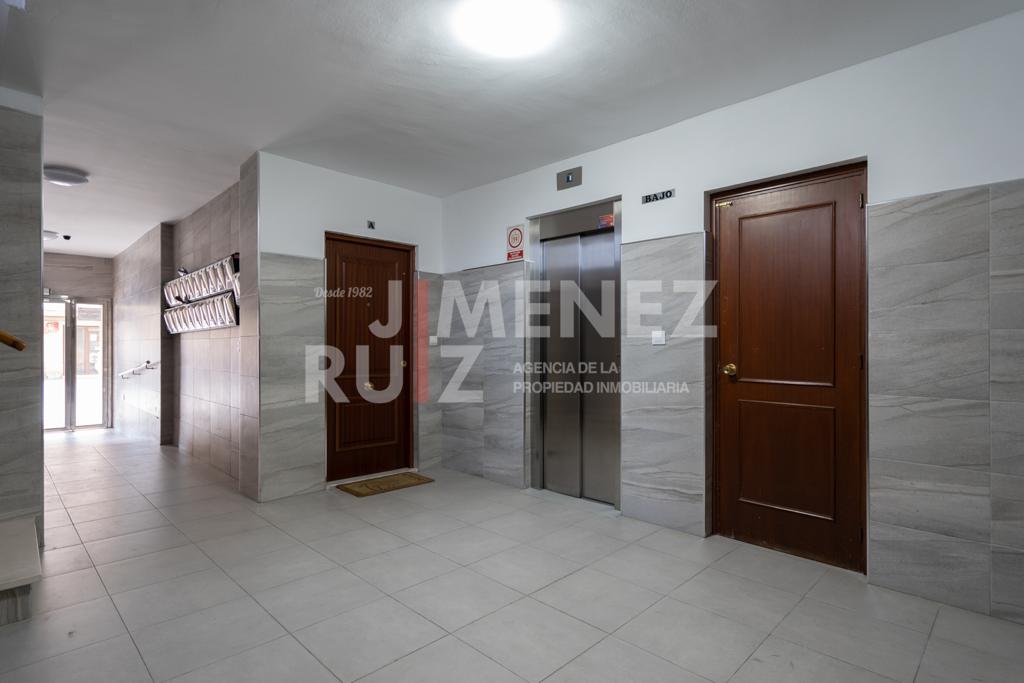 For sale of flat in El Puerto de Santa María