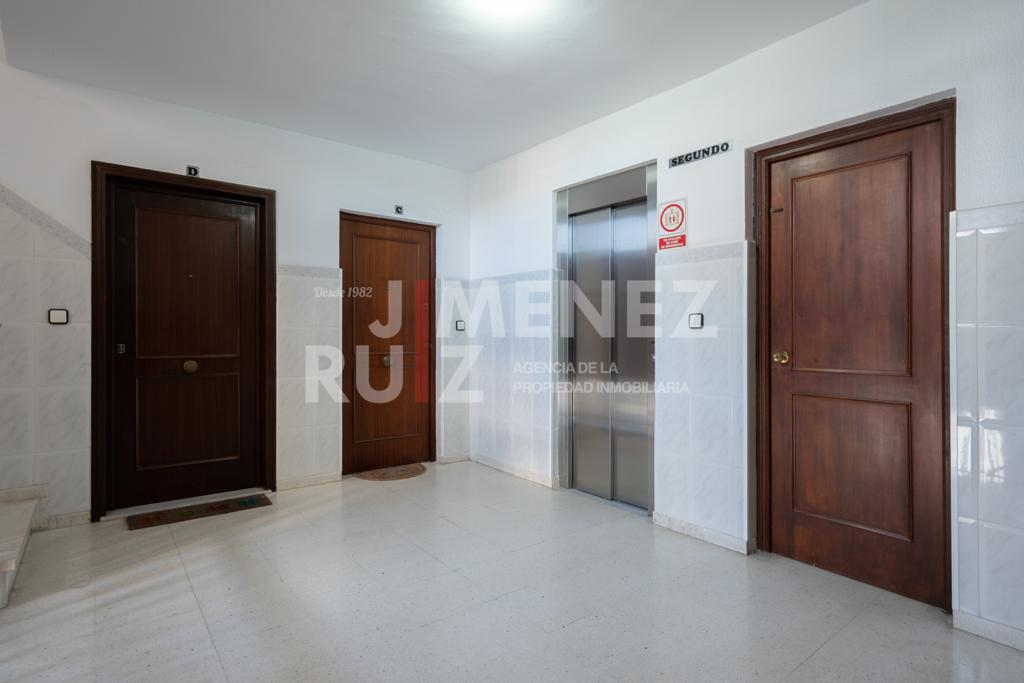 For sale of flat in El Puerto de Santa María